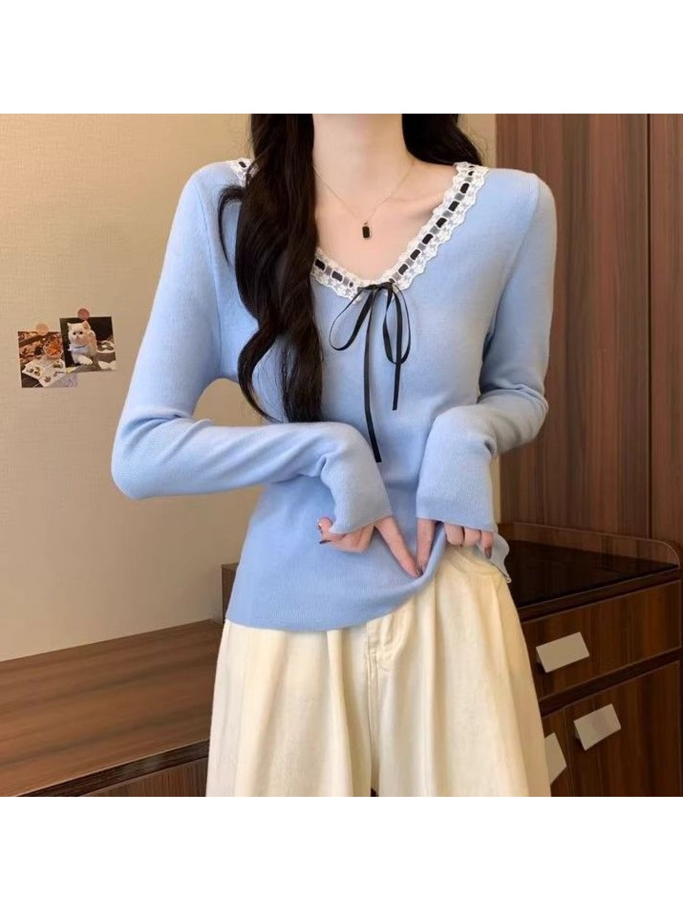 【全店30％OFF引き換え証があり】【シュロの葉×スピード競技】編み物 レディース 長袖 トップス Ｖのど首 スウェーター シュロの葉引き分け リブニット ニットソー カットソー ティーシャツ 無地 薄っぺら 伸ばすこと 着痩せ 細押し出し 体型押しかぶせる 女子らしい ガーリー 成年者可