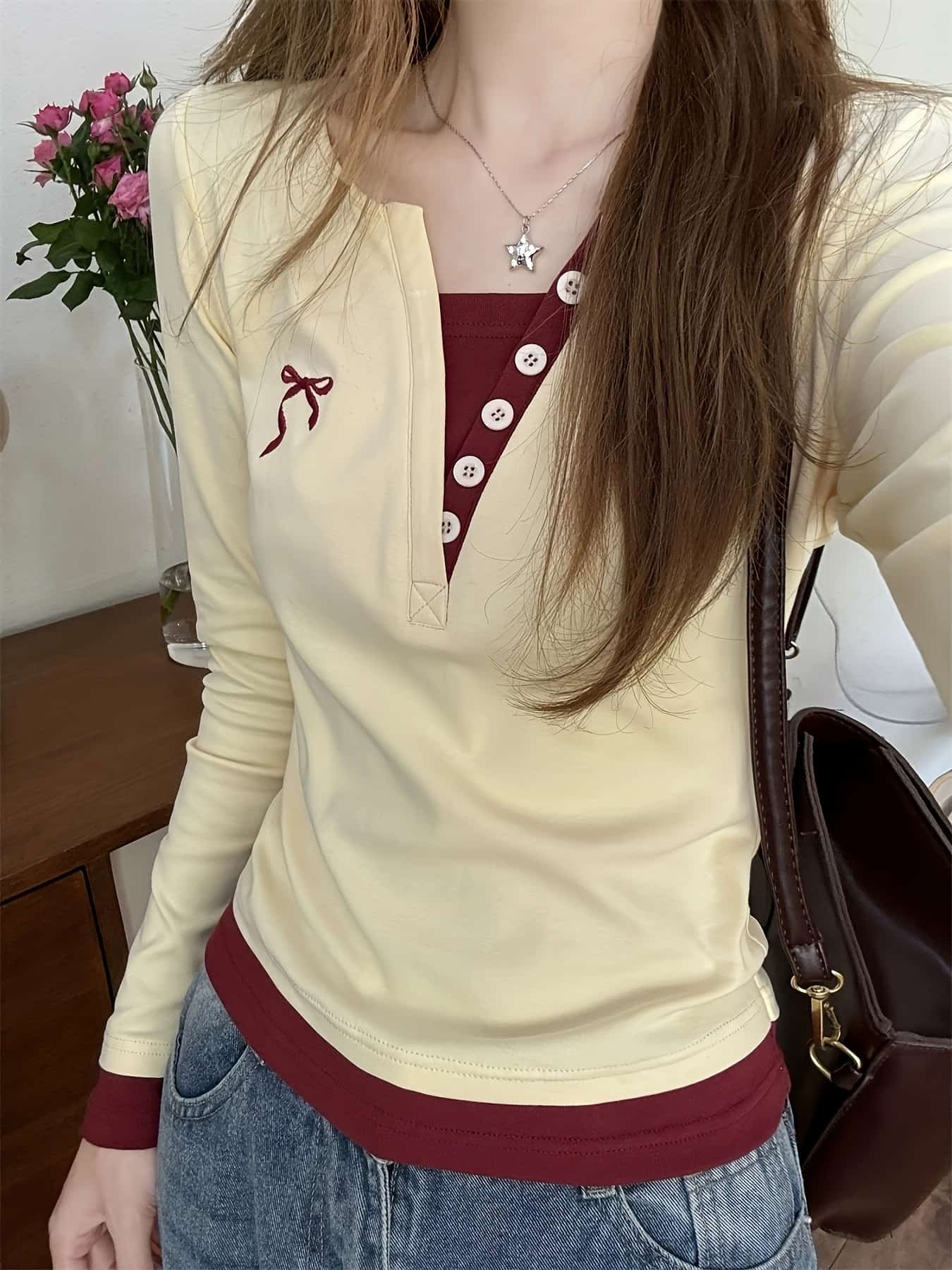 【全店30％OFF引き換え証があり】【花の冠yd風】カットソー レディース 重ね着風 トップス ロンT Vのど首 フェイクレイヤード 長袖 プルオーバー 色彩設計 ヘンリーのど首 名取り草 刺しゅう シュロの葉 ワンポイント 細押し出し 着痩せ きつい か細い 填まる ス