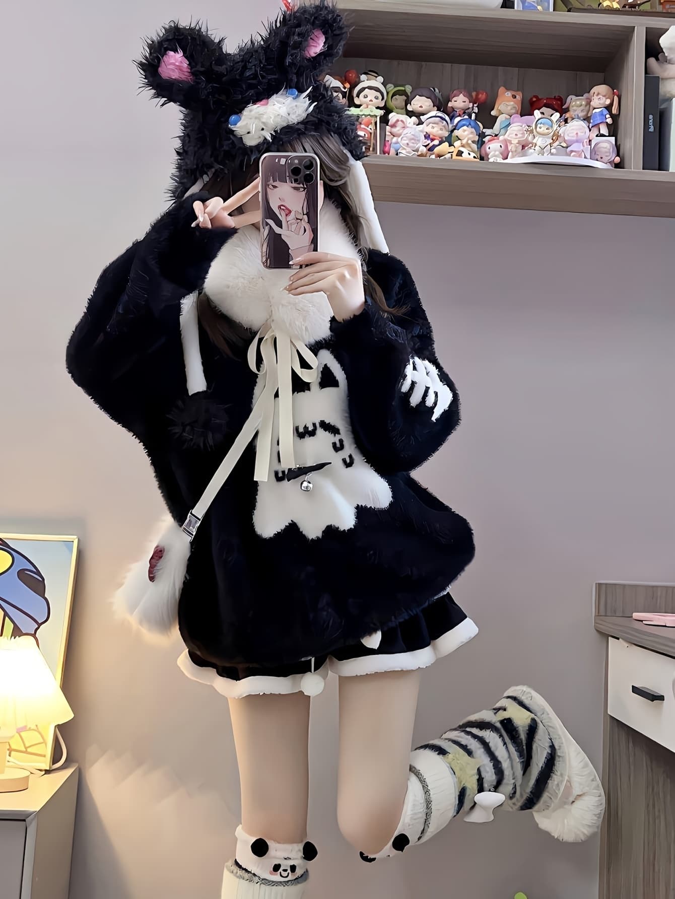 【全店30%OFFクーポンがあり】【もこもこお化け】 セーター ニット レディース トップス 猫 部屋着 ルームウェア 長袖 クルーネック 丸首 オーバーサイズ ビッグシルエット ゆったり 体型カバー 着痩せ 暖かい 防寒 柔らかい 猫耳 ボア プル|大森麗萱
