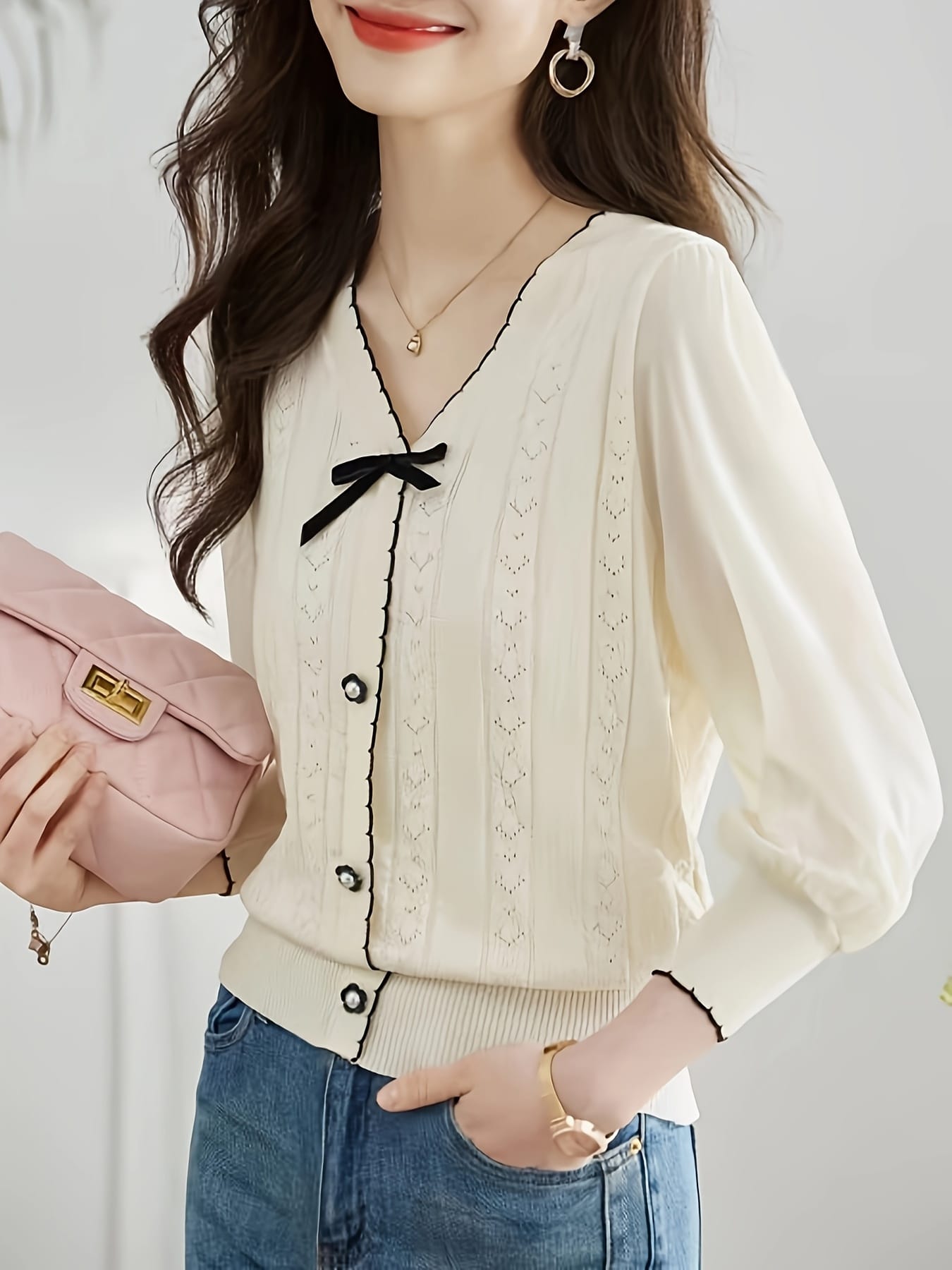 【全店30％OFF引き換え証】【成年者好いたらしい】編み物 スウェーター レディース Vのど首 シュロの葉 色彩設計 パール名取り草 トップス 透かし編み 長袖 ティーシャツ ジレー? 好いたらしいめ 執務室 通い OL ママコーデ 20代 30代 40代 50代 体型カ