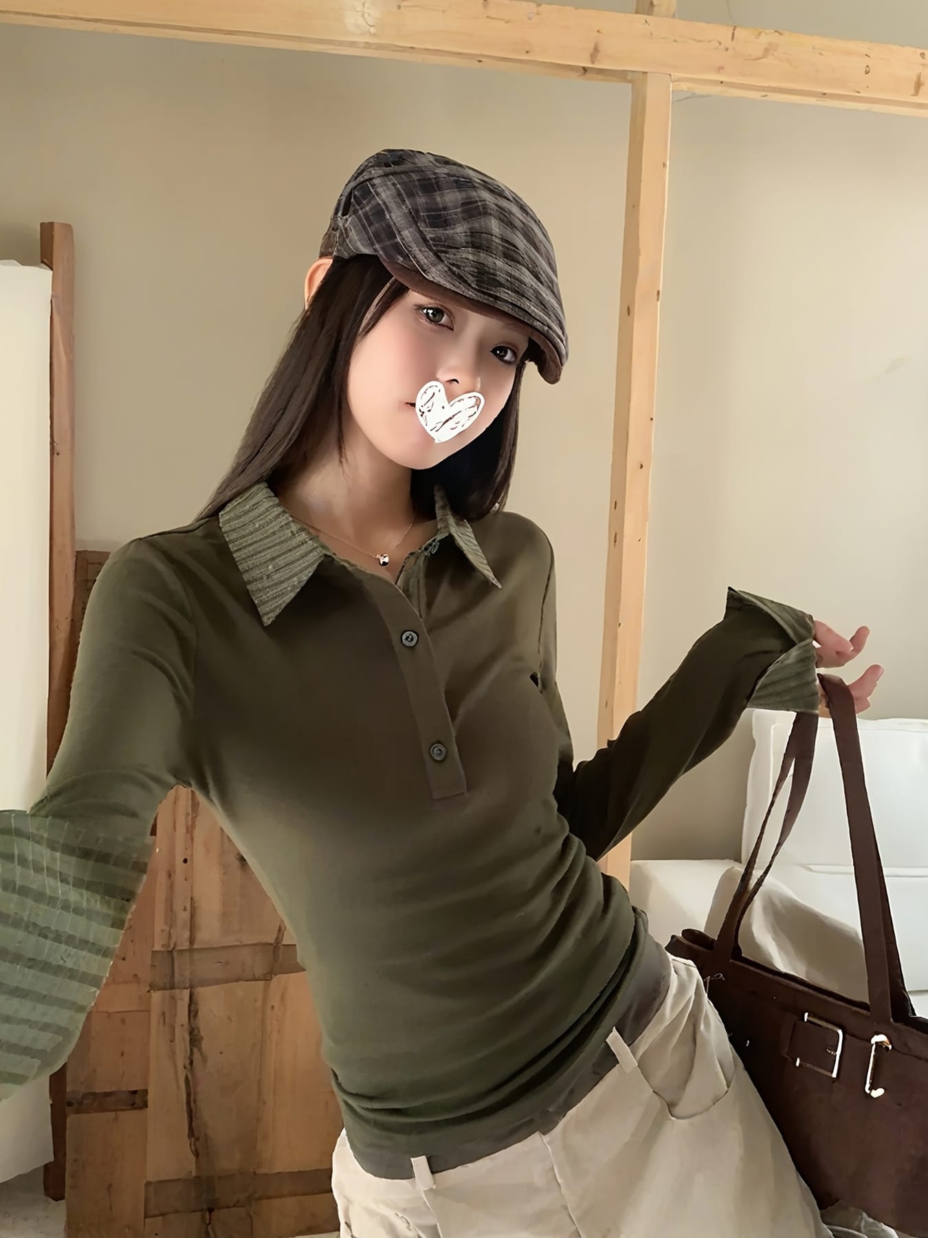 【全店通用25％OFFクーポン】【レトロ可愛い】ニット レディース 長袖 襟付き 異素材 切り替え チェック柄 ポロシャツ ポロニット トップス 韓国ファッション きれいめ カジュアル 秋服 秋物 冬服 重ね着風 前ボタン プルオーバー 伸縮性 スリ｜大森麗萱