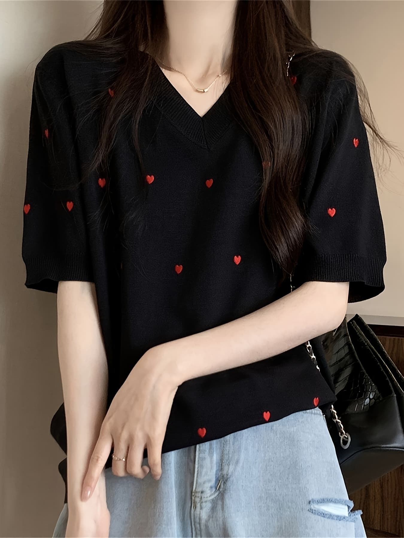 【全店通用25％OFFクーポン】【大人可愛い】ハート柄 サマーニット レディース Vネック 半袖 トップス カットソー 夏 ゆったり 大きいサイズ オーバーサイズ オフィス 通勤 きれいめ 30代 40代 50代 体型カバー 着痩せ 二の腕カバー プ｜大森麗萱 8,117円