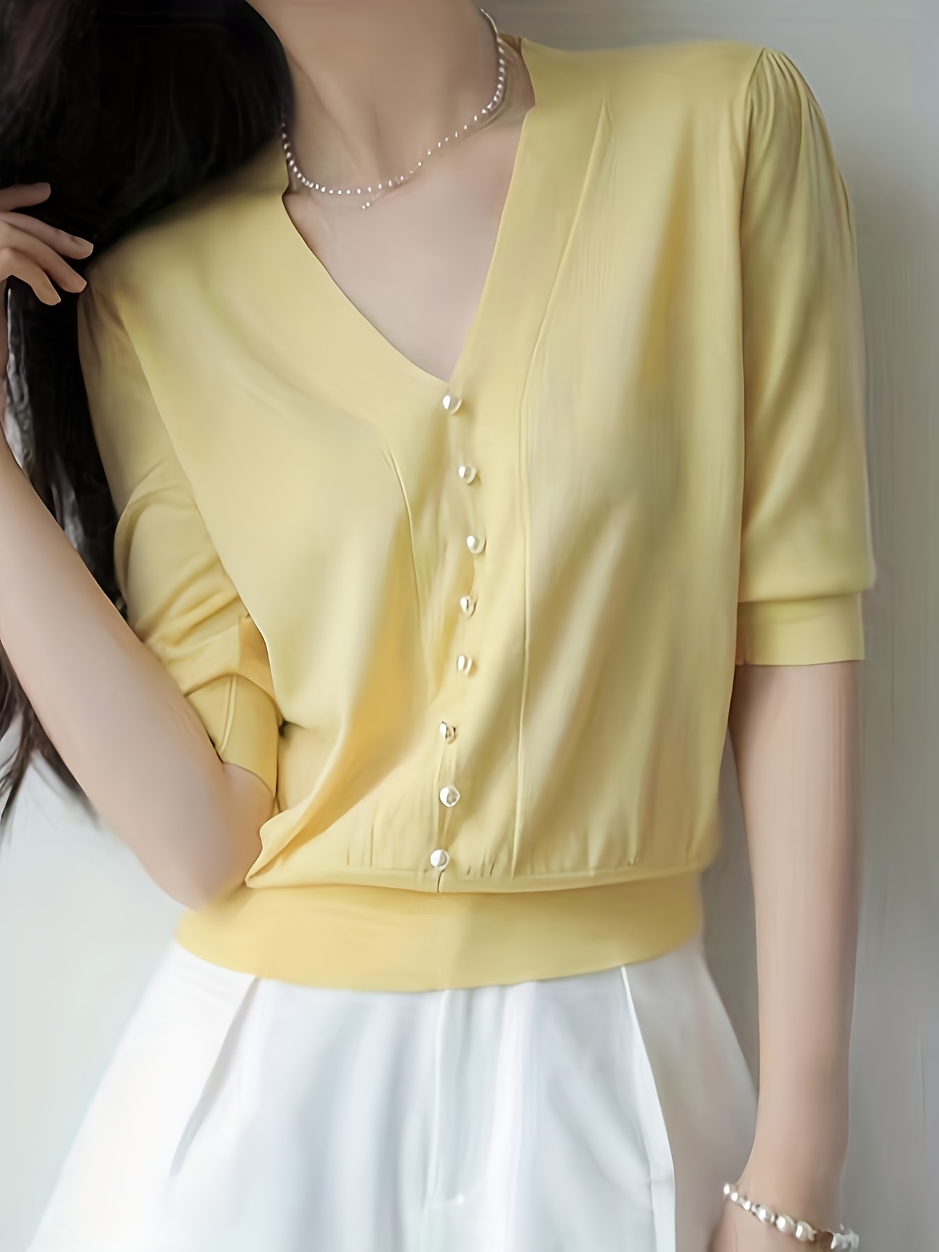 【全店30％OFF引き換え証】【パール名取り草】炎節編み物 Vのど首 レディース トップス 五分袖 半袖 プルオーバー カットソー トップ ティーシャツ 向こう正面名取り草 無地 裾肋材 体型押しかぶせる 二の腕押しかぶせる 着痩せ 細押し出し 割れ易い見せ 好いたらしいめ 成年者可愛