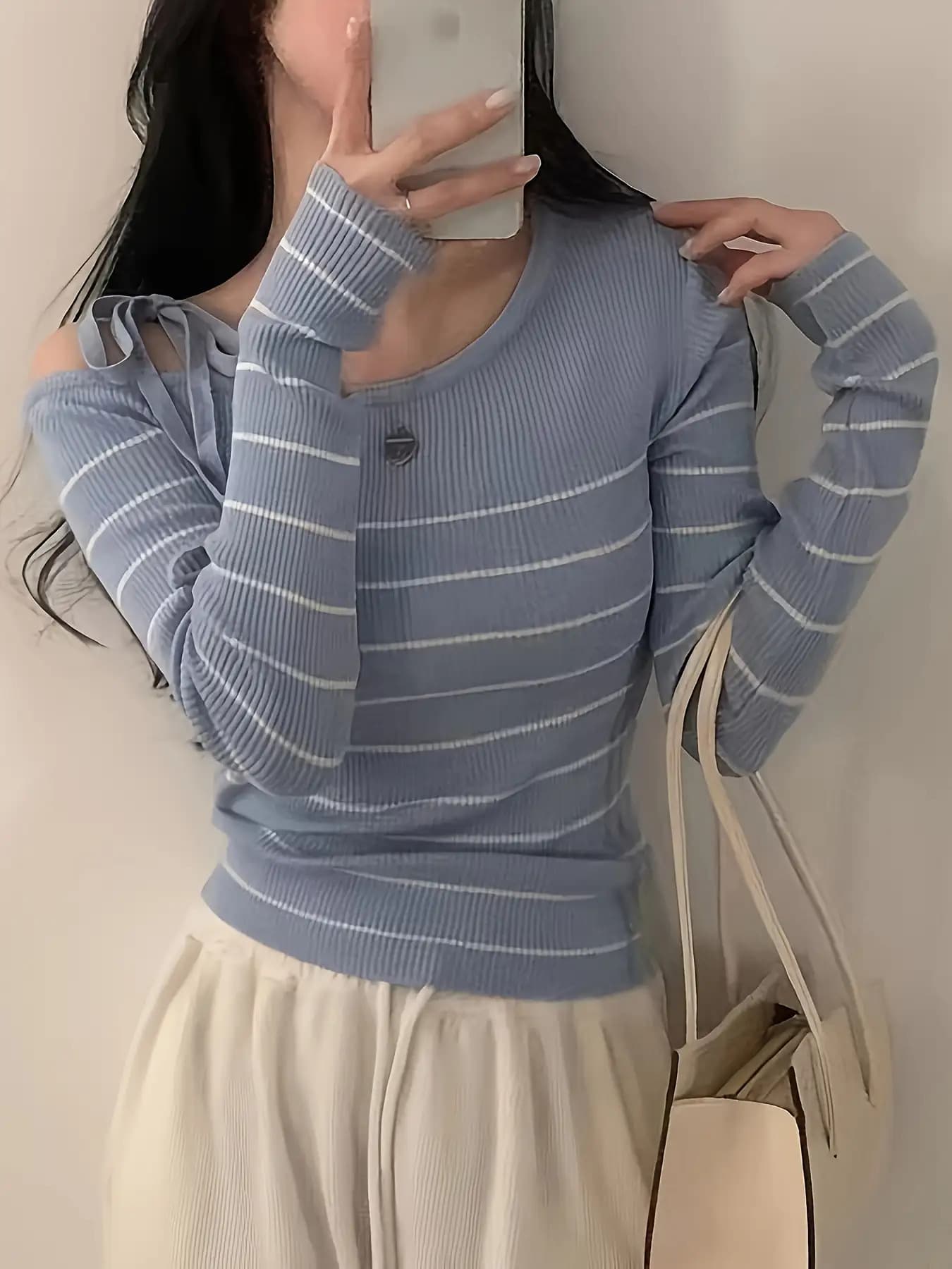 【全店30％OFF引き換え証】【肩あきシュロの葉】 間借り人 編み物 レディース オフショルダー 肩出し トップス スウェーター カットソー リブニット 長袖 ワンショル 韓国 流行り物 成年者好いたらしい 好いたらしいめ 心地よい 伸縮性 伸ばすこと 体型押しかぶせる 着