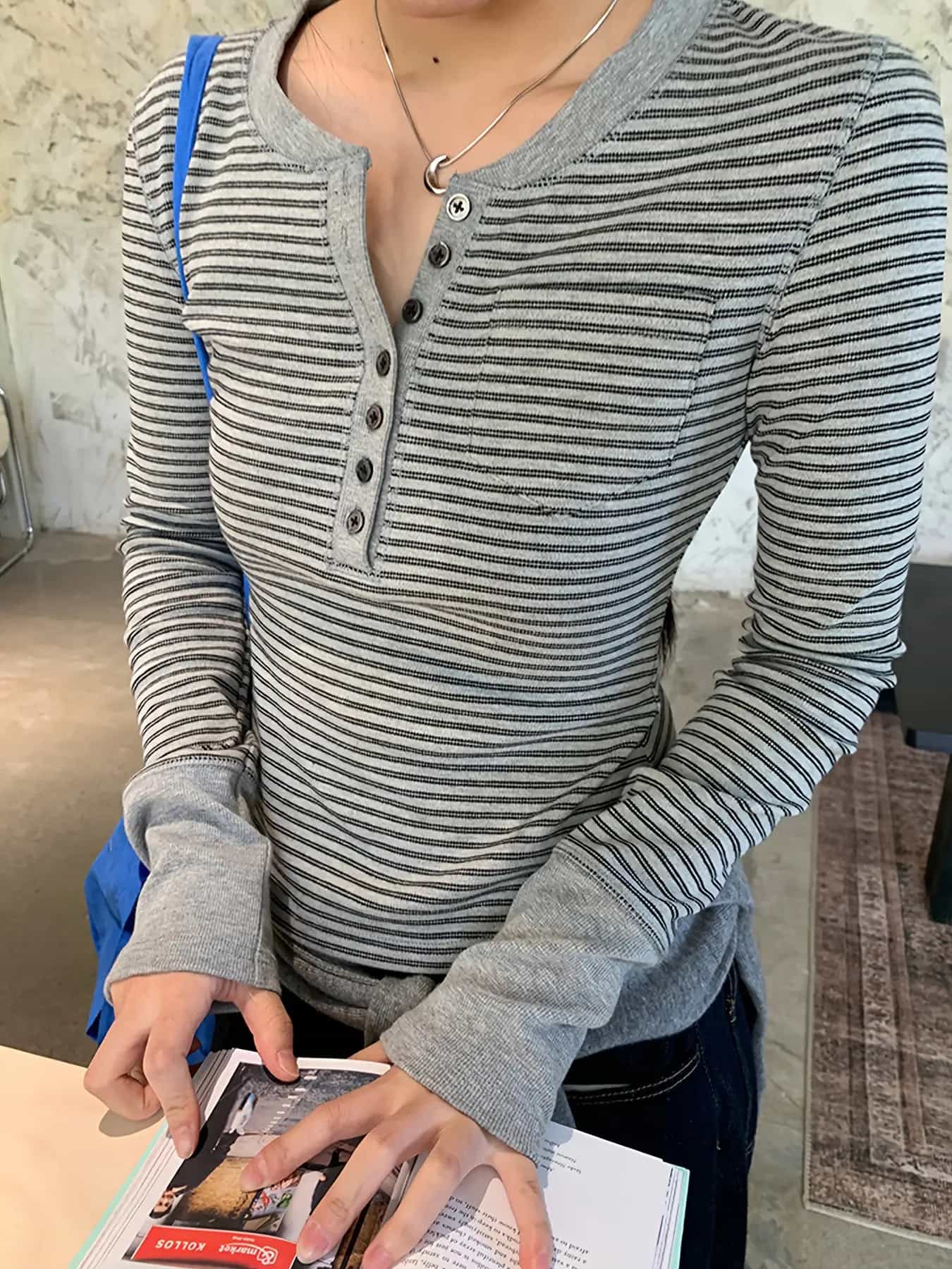 【全店30％OFF引き換え証】【Y2K★レトロ】間借り人 カットソー レディース ヘンリーのど首 ロンT 長袖 プルオーバー トップス しましま 縞々 リブニットソー ティーシャツ 細押し出し 着痩せ 伸縮性 伸ばすこと パステル色の 韓国 表どおり 心地よい