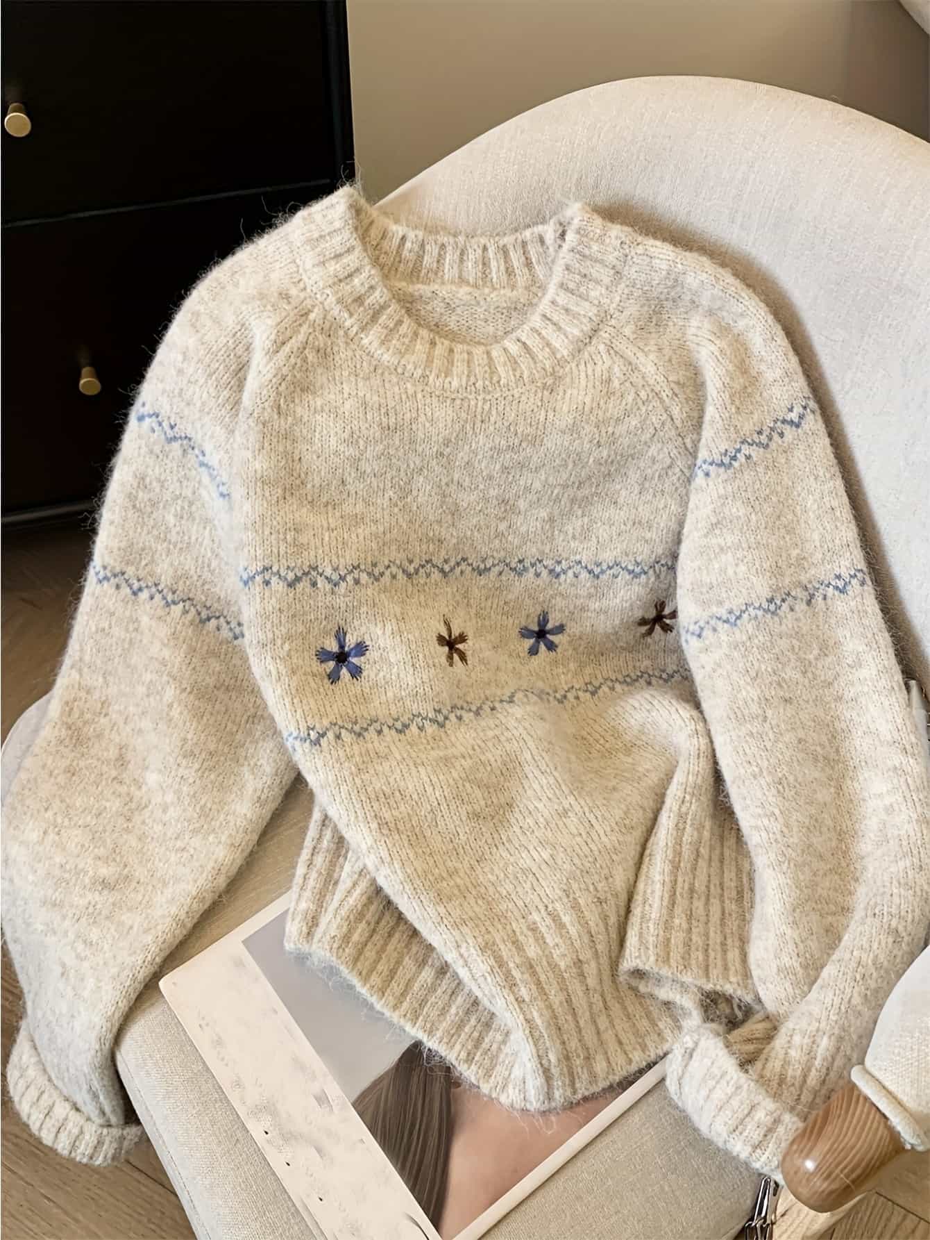 【全店通用25％OFFクーポン】ニット セーター レディース トップス 花柄 刺繍 クルーネック プルオーバー 長袖 厚手 ジャガード ゆるニット オーバーサイズ ビッグシルエット ドロップショルダー ボリューム袖 体型カバー 着痩せ 暖かい 柔らか｜大森麗萱