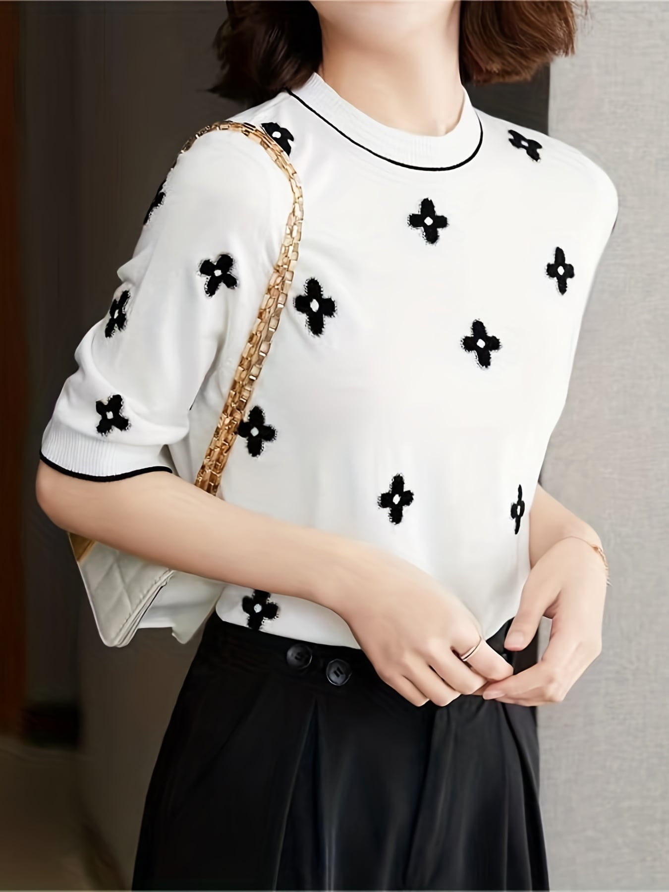 【全店30％OFF引き換え証】炎節編み物 レディース 半袖 花柄 トップス 労働者の一団のど首 当たること冷感 ひんやり 冷やりとした ティーシャツ 色彩設計 バイ色合い 御花 ニットソー カットソー 丸首 五分袖 体型押しかぶせる 二の腕押しかぶせる ゆる 成年者好いたらしい 好いたらしいめ