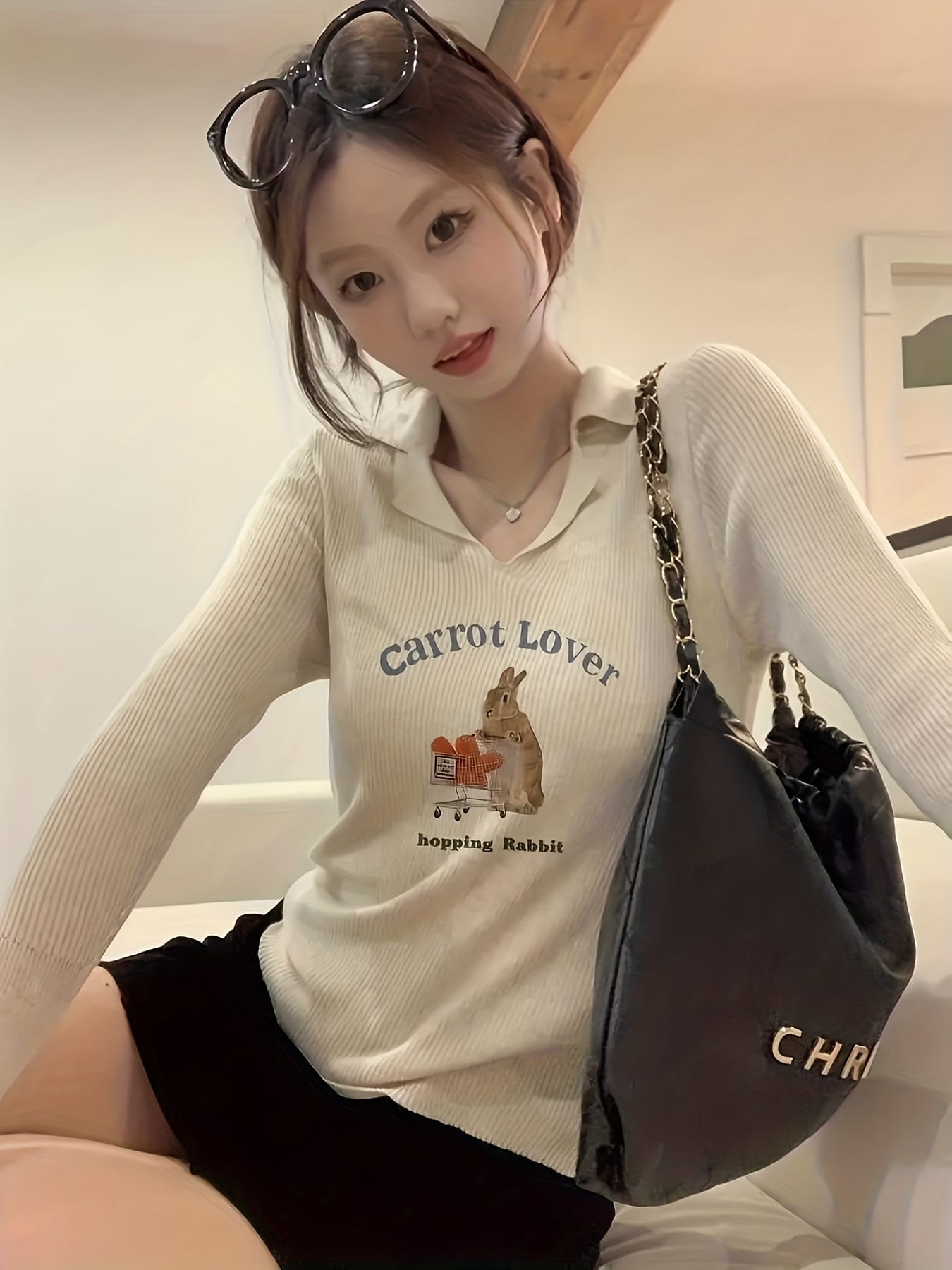 【全店通用25%OFFクーポン】【襟付きニット】Vネック セーター レディース トップス 長袖 リブニット ポロシャツ風 韓国ファッション プルオーバー カットソー うさぎ キャロット プリント 可愛い カジュアル きれいめ 細身 タイト 着痩せ 美|大森麗萱