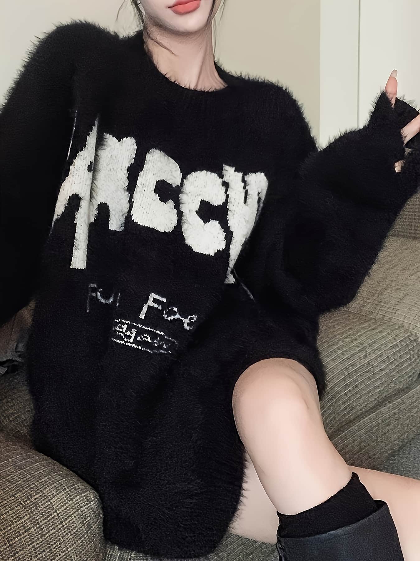【全店通用25％OFFクーポン】【旬のシャギー】ニット セーター レディース トップス ロゴ 英字 ビッグシルエット オーバーサイズ ゆったり クルーネック シャギーニット モヘアタッチ 長袖 プルオーバー チュニック ジャガードニット ストリート｜大森麗萱