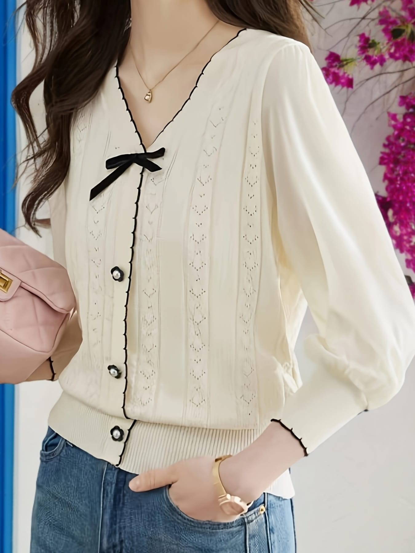 【全店30％OFF引き換え証】【色彩設計シュロの葉】トップ レディース 長袖 Vのど首 透かし編み 編み物 トップス カットソー ティーシャツ ジレー 炎節編み物 シアー 音の大きさ袖 ぽわん袖 パイピング パール調名取り草 透け感 薄っぺら 好いたらしいめ 大