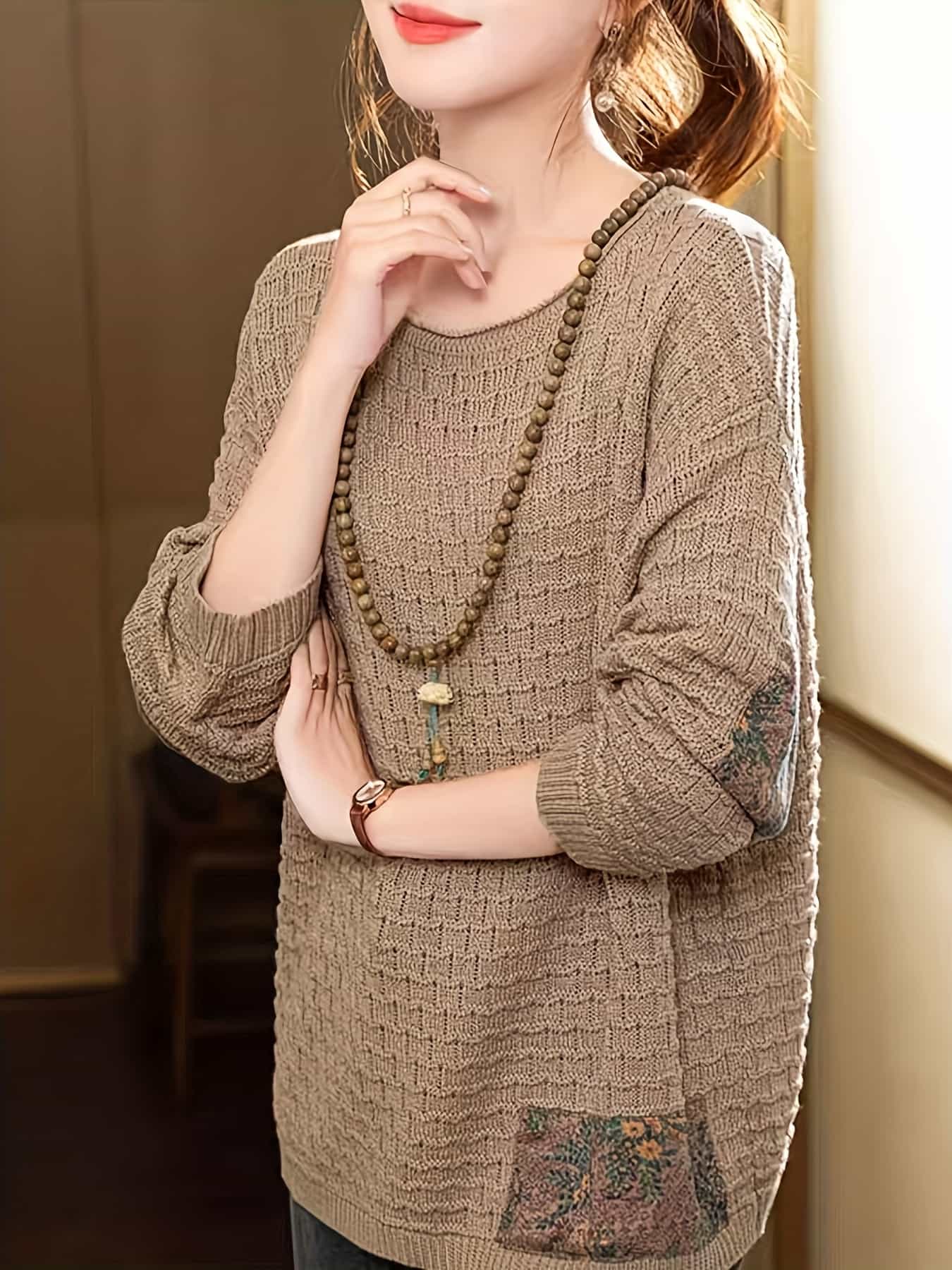 【全店通用25%OFFクーポン】【レトロ可愛い】パッチワーク ニット トップス レディース セーター 長袖 クルーネック 切替 花柄 チュニック 透かし編み ビッグシルエット ゆったり 体型カバー 二の腕カバー 着痩せ 楽ちん 大人可愛い カジュアル|大森麗萱