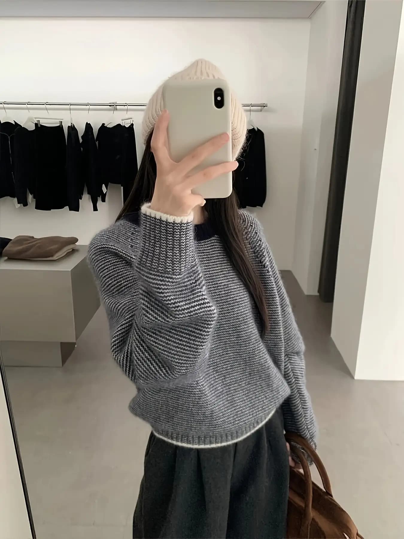【全店通用25％OFFクーポン】【ボーダー柄】ニット セーター レディース トップス クルーネック プルオーバー 配色 バイカラー ゆったり オーバーサイズ ビッグシルエット 体型カバー 着痩せ 細見え 華奢見せ 二の腕カバー 柔らかい ソフトタッチ｜大森麗萱