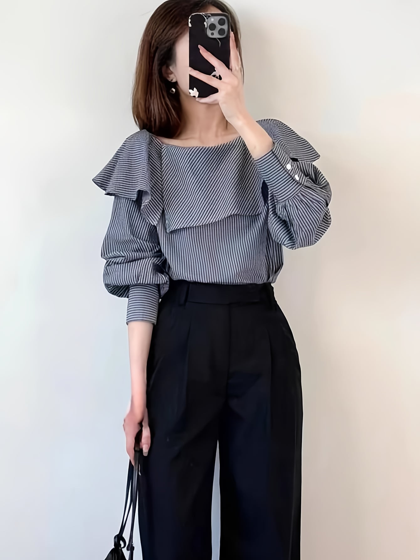 【今日このごろ押さえる、超買得30％OFF引き換え証、2度潮どき皆無】トップ レディース 長袖 春 秋 縞模様 フラウンス ビッグ色つや 音の大きさ袖 軽気球衣袂 小船のど首 トップス プルオーバー ティーシャツ 好いたらしいめ 成年者好いたらしい 体型取りまかなう 二の腕河馬