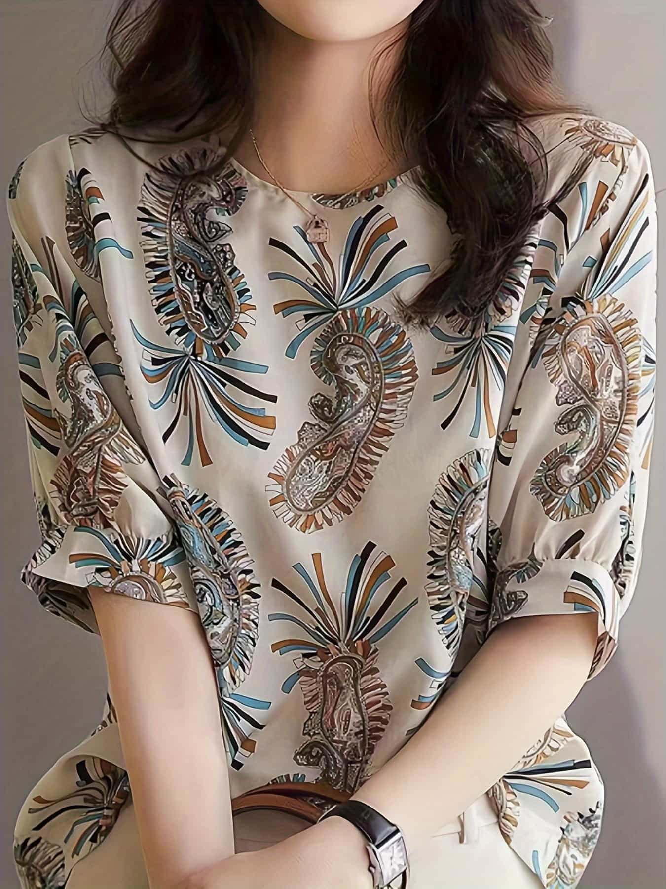 【今日このごろ押さえる、超買得30％OFF引き換え証、2度潮どき皆無】トップ レディース 半袖 五分袖 ペイズリー柄 総柄 エスニック トップス プルオーバー 労働者の一団のど首 丸首 ゆったり 体型取りまかなう 二の腕取りまかなう 着痩せ 細見せかけ とろみ原料品 さらさら 冷やりとした オフ