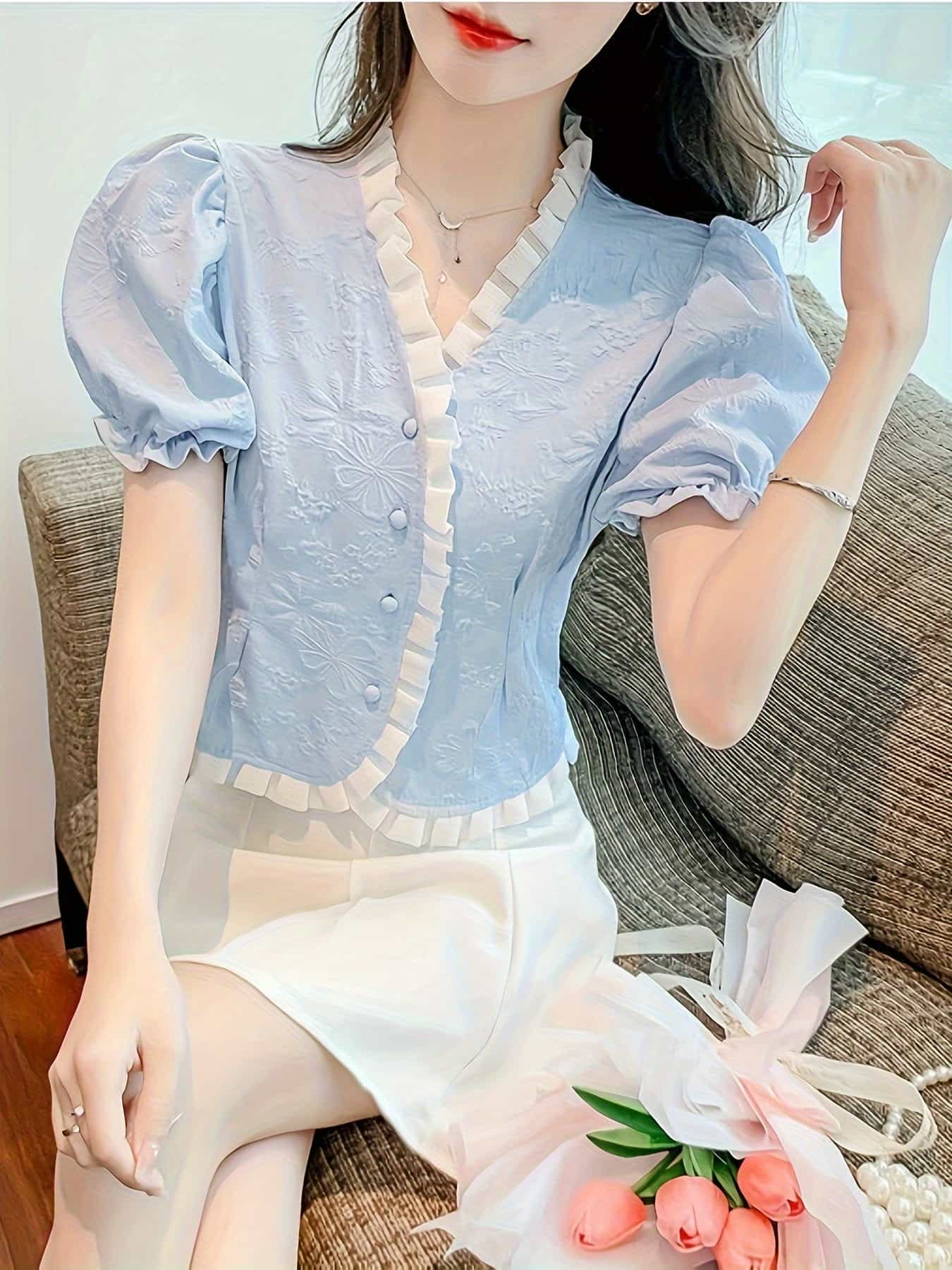 【今日このごろ押さえる、超買得30％OFF引き換え証、2度潮どき皆無】トップ レディース 半袖 Vのど首 フラウンス ジャかばい立て プルオーバー 花柄 トップス 好いたらしいめ 成年者好いたらしい 音の大きさ袖 カットソー 前くい違い 前名取り草 襟なし 否色つや ぽわん袖 軽気球スリー