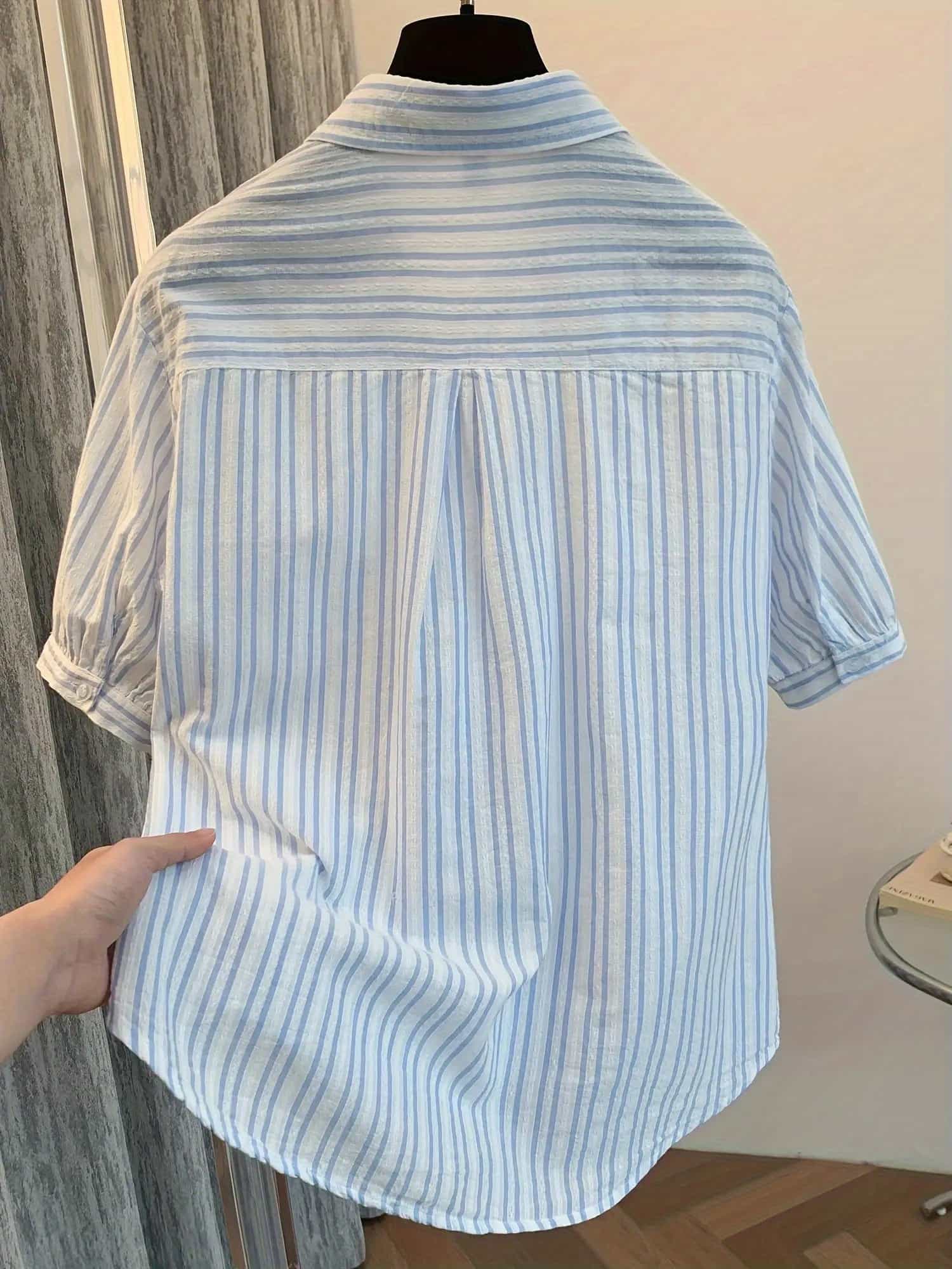 【今日このごろ押さえる、超買得30％OFF引き換え証、2度潮どき皆無】【口さかしい縞模様】トップ レディース 半袖 プルオーバー トップス 襟付き添い人 前くい違い ゆったり 体型取りまかなう 大層らしい大きさ ビッグ影ぼうし ５分袖 冷やりとした 薄っぺら 透けにくい 洗える 隠し オ