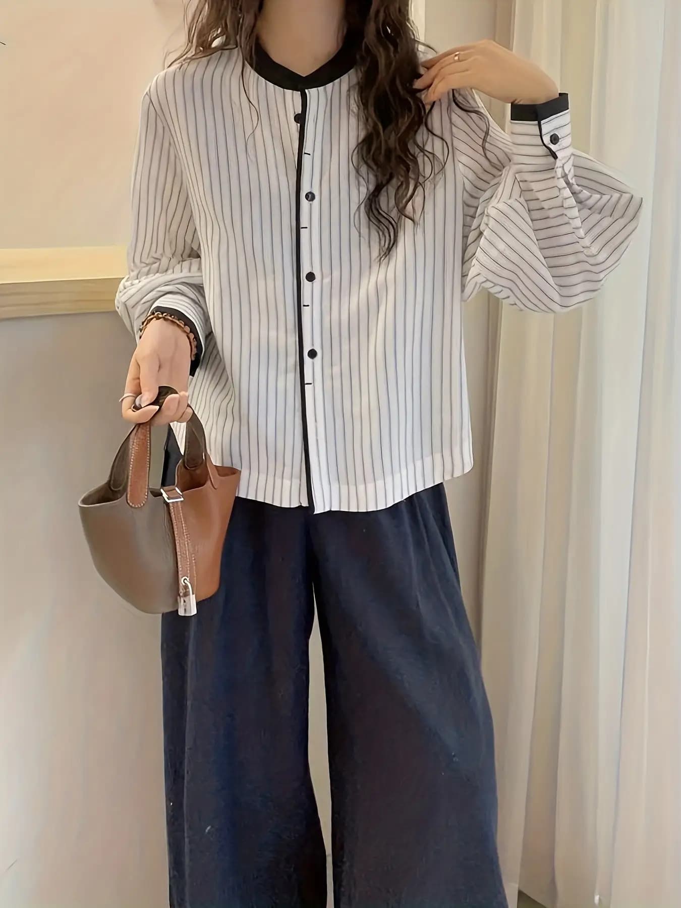 【今日このごろ制限事項、超買得30％OFF引き換え証、2度潮合い皆無】トップ レディース 長袖 縞模様 プルオーバー ダンス楽隊色合い 色彩設計 パイピング 音の大きさ捩り 軽気球袖 トップス 襟なし 否色合い ゆったり 体型押しかぶせる 二の腕押しかぶせる 着痩せ 細見え