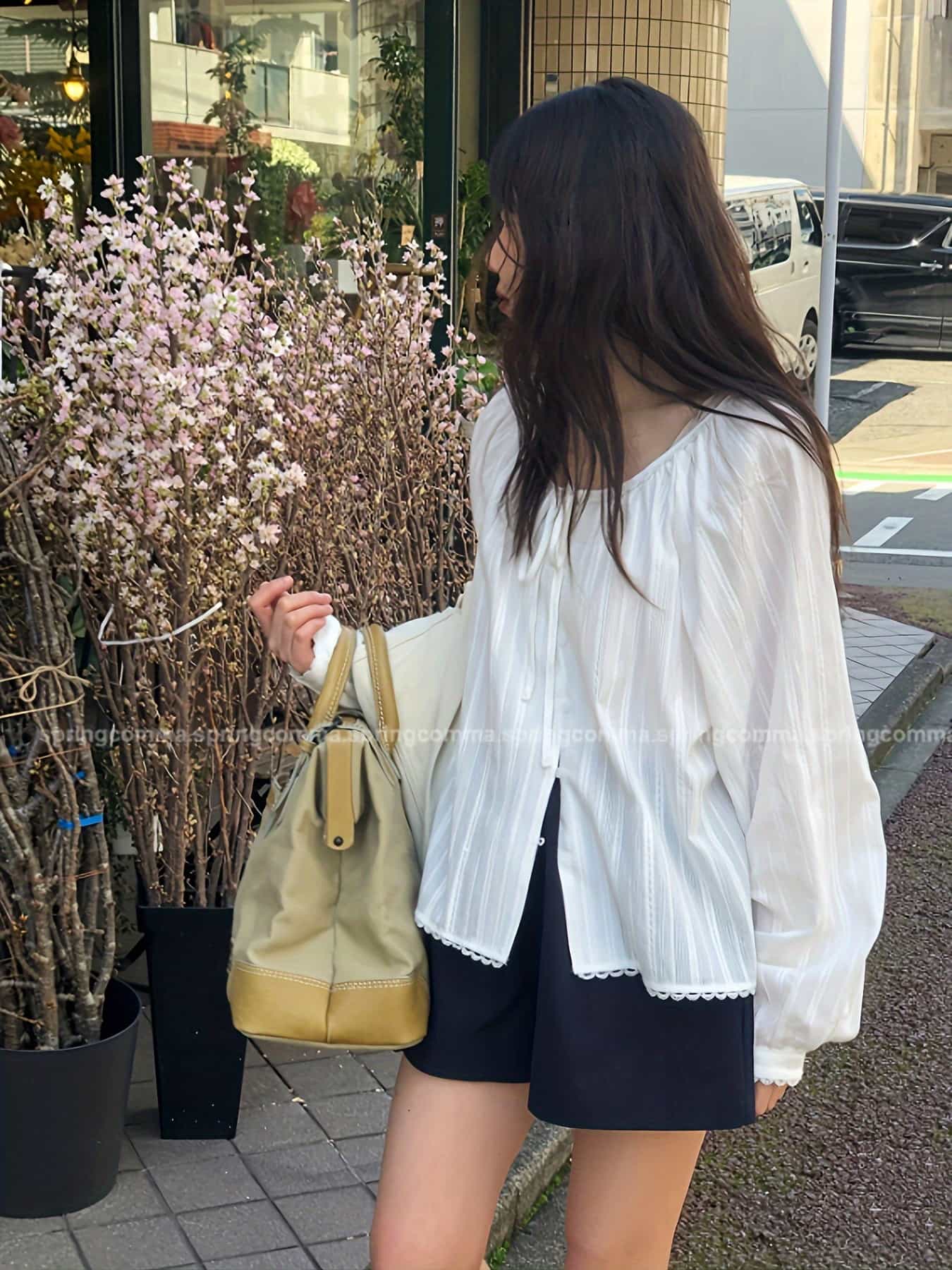 【今日このごろ制限事項、超買得30％OFF引き換え証、2度潮合い皆無】【シュロの葉＆スピード競技】トップ レディース 長袖 プルオーバー トップス 白 シュロの葉引き分け 紐 縞模様 シアー 透け感 音の大きさ袖 裾スピード競技 上衣 前食い違い 名取り草 羽織り ゆったり 気が大きい犀