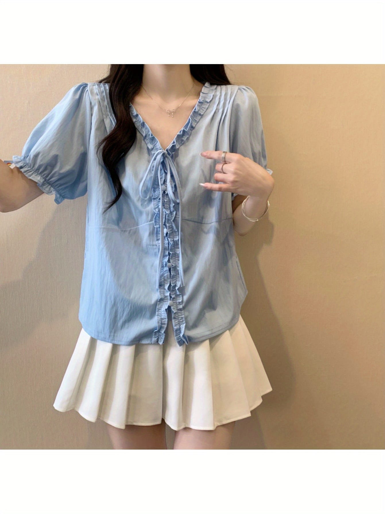 【全店30％OFF引き換え証があり】【成年者好いたらしい】トップ レディース 半袖 フラウンス プルオーバー Vのど首 シュロの葉 トップス 紐付き 上衣 音の大きさ袖 五分袖 前食い違い ゆったり 体型押しかぶせる 二の腕押しかぶせる 着痩せ 細押し出し 冷やりとした シワになりにくい 洗