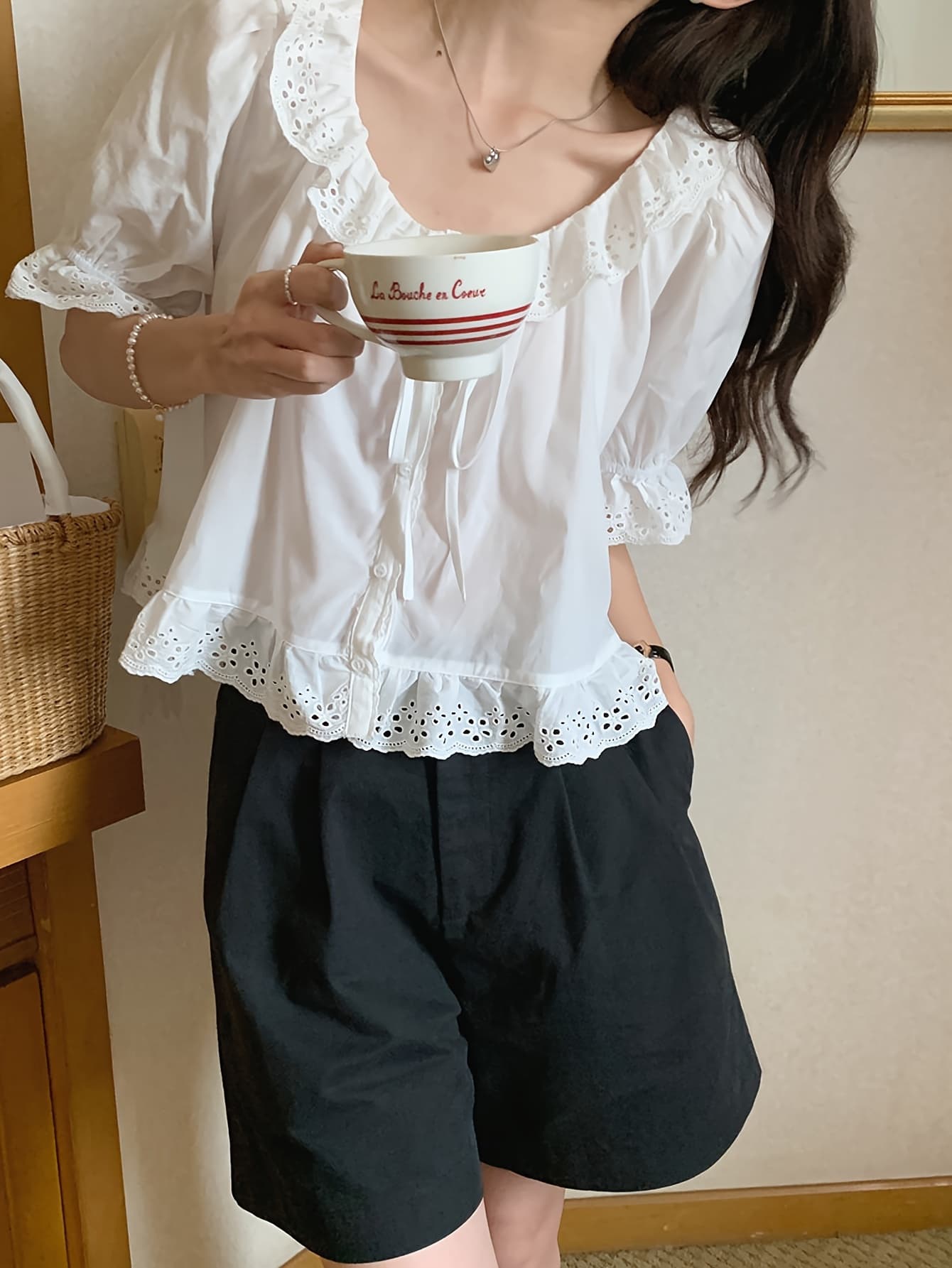 【全店30％OFFクーポン券があり】【成年者好いたらしい】トップ レディース 半袖 五分袖 フラウンス スピード競技 刺しゅう とり捨てる細工物 シュロの葉 プルオーバー トップス 前食い違い 上着 体型覆いかぶせる 二の腕覆いかぶせる 冷やりとした 綿織物肌ざわり ぽわん袖 音の大きさ袖 心地好い