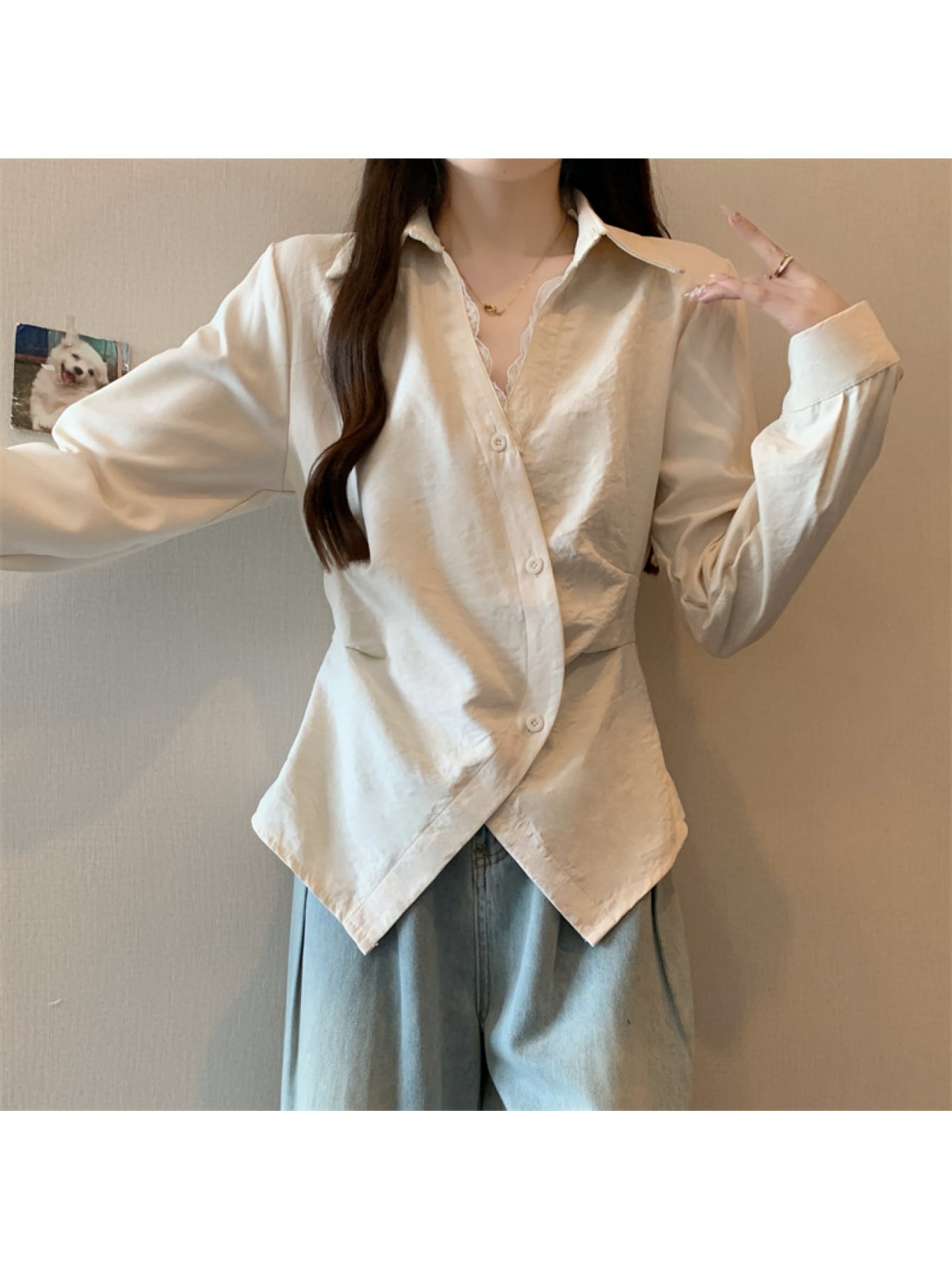【全店30％OFF引き換え証があり】【細押し出し】 トップ レディース 長袖 プルオーバー トップス Vのど首 スピード競技 重ね着風 非対称 酉の方角目じるし 好いたらしいめ 成年者好いたらしい レトロ 襟付き添い人 名取り草 前食い違い 無地 白 ベージュ 上衣 体型押しかぶせる