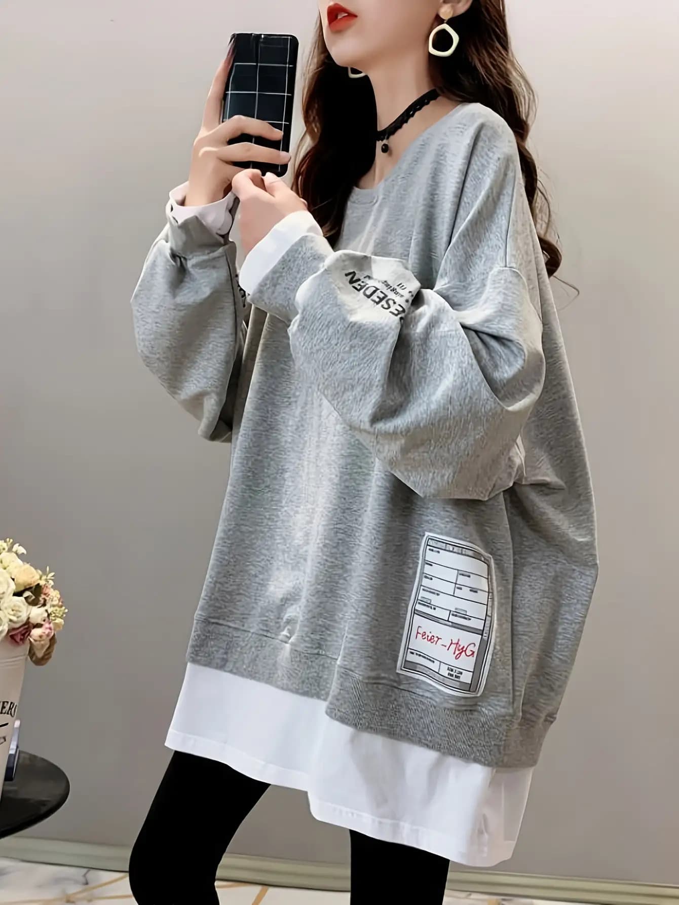 【全店30％OFF引き換え証があり】【重ね着風】 汗水 レディース 調教師 ロンT トップス うつり変わり フェイクレイヤード 厚地の外套大きさ ビッグ影ぼうし 長袖 労働者の一団のど首 丸首 ゆったり 体型押しかぶせる お尻が隠れる 上衣 プルオーバ