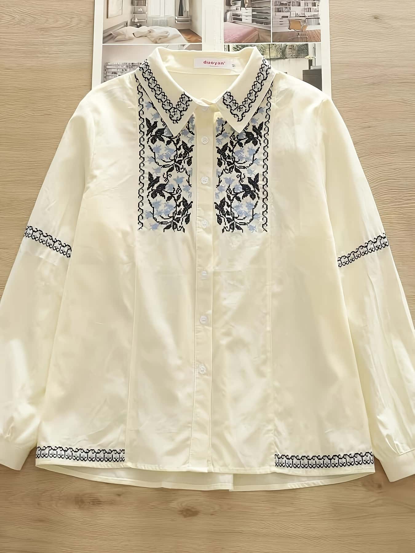 【全店30％OFF引き換え証があり】【レトロ刺しゅう】トップ レディース 刺しゅうプルオーバー 長袖 襟付き添い人 花柄 トップス プルオーバー エスニック 縫い 前食い違い 名取り草 象牙色 ベージュ ゆったり 体型押しかぶせる 着痩せ 成年者好いたらしい 心地よい ヴィンテージ風