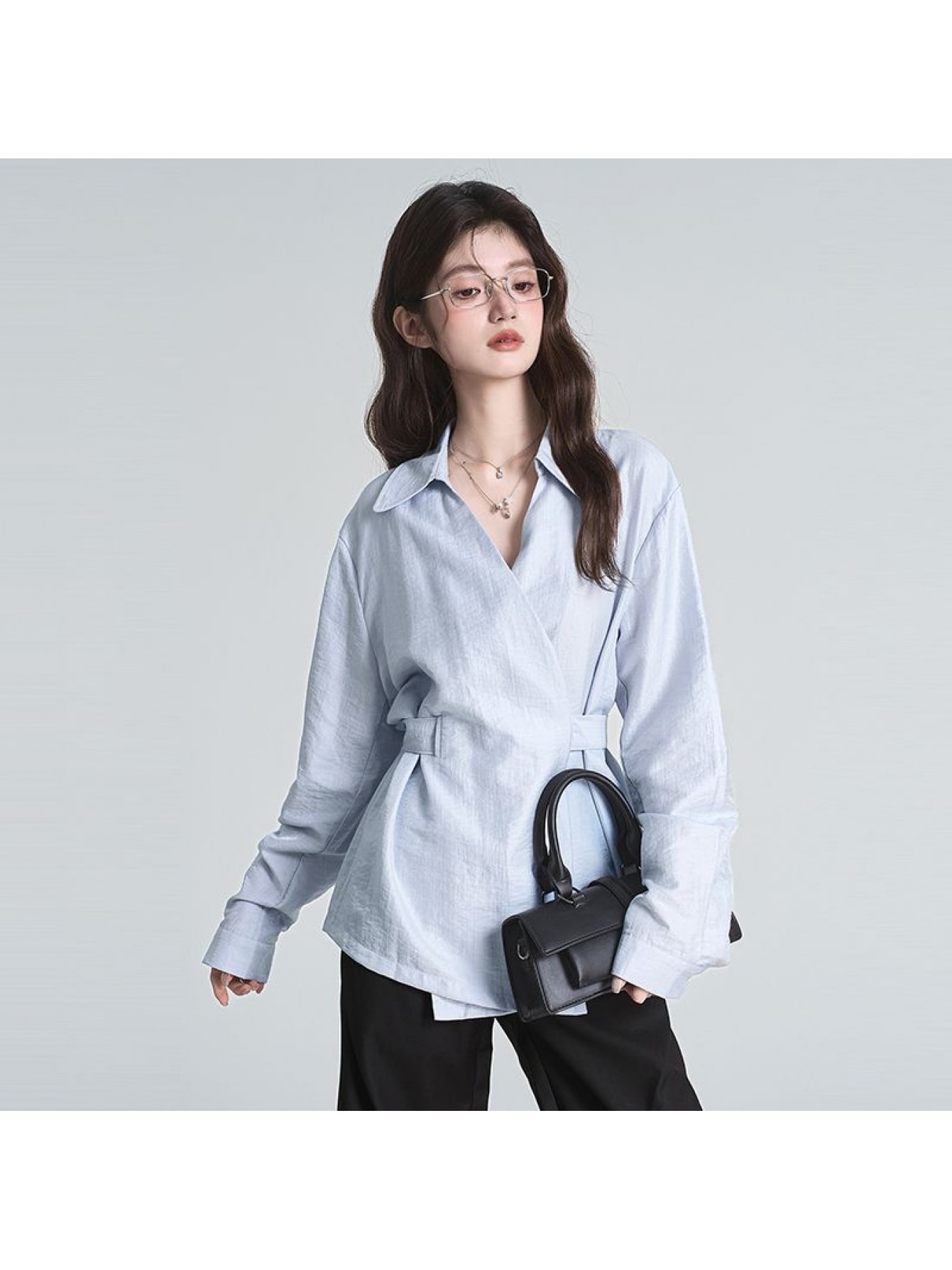 【全店30％OFF引き換え証があり】【酉の方角目じるし】トップ レディース プルオーバー 長袖 カシュクール トップス 襟付き添い人 Ｖのど首 酉の方角シュロの葉 上衣 抜き襟 無地 好いたらしいめ 成年者好いたらしい 女子らしい 雅びやか 執務室 心地よい 体型押しかぶせる