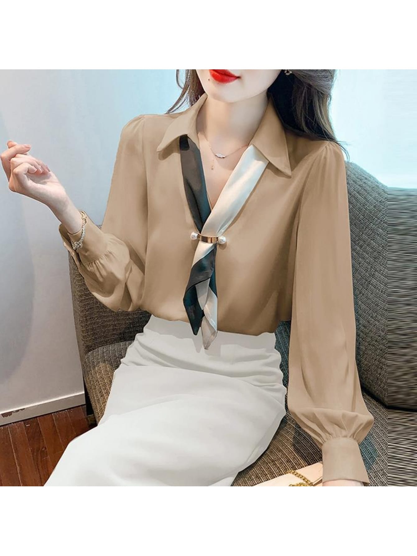 【全店30％OFF引き換え証】トップ レディース 長袖 執務室 事務服 プルオーバー 襟付き添い人 とろみプルオーバー えり巻き付き添い人 シフォン 通い OL 好いたらしいめ トップス シュロの葉引き分け えり巻き引き分け 体型押しかぶせる 着痩せ 細押し出し ゆったり 気が大きい大きさ 無地 30代