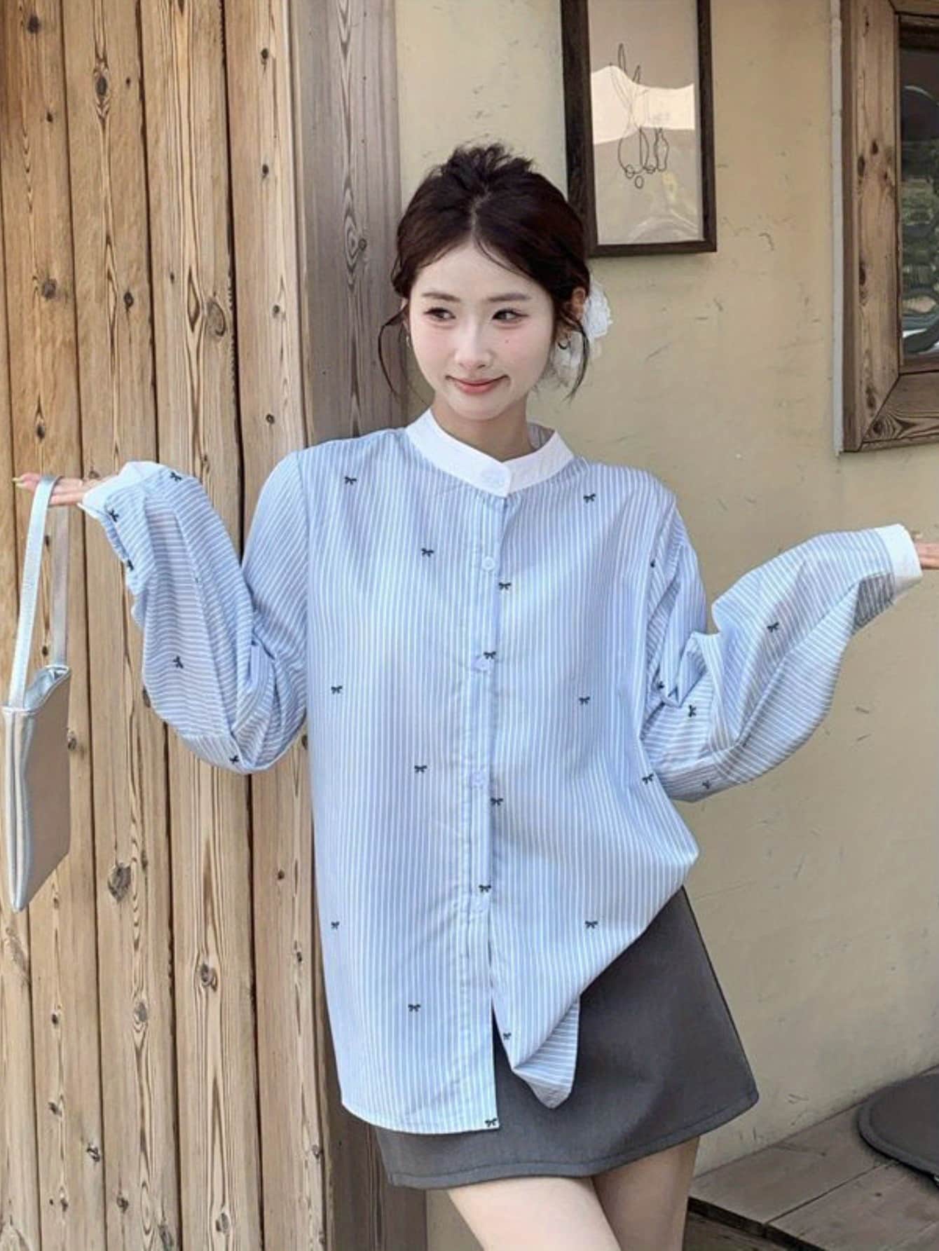 【全店30％OFF引き換え証】【シュロの葉刺しゅう】 トップ レディース 長袖 縞模様 プルオーバー ダンス楽隊色合い クレリックシャツ トップス 厚地の外套大きさ ビッグ影ぼうし ゆったり 体型押しかぶせる 着痩せ 二の腕押しかぶせる ぽわん袖 音の大きさ袖 心地よい き