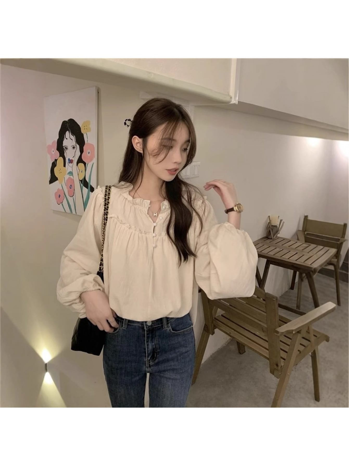 【全店30％OFF引き換え証】【成年者好いたらしい】トップ レディース 長袖 フラウンス色合い 襟フラウンス トップス プルオーバー ぽわん袖 音の大きさ袖 軽気球袖 名取り草 ギャザー 韓国流行り物 好いたらしいめ 女子らしい 体型押しかぶせる 二の腕押しかぶせる 割れ易い押し出し 着痩せ