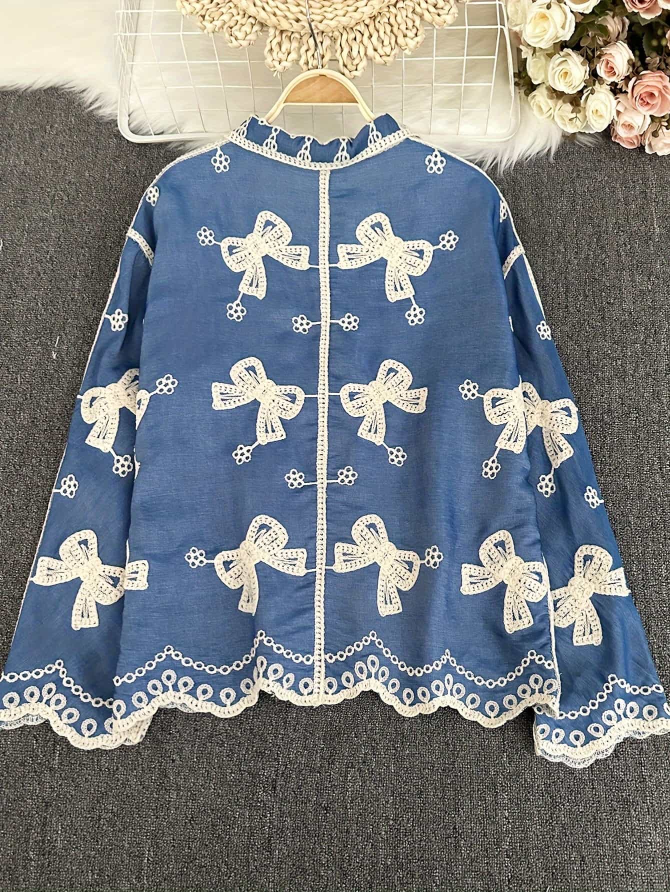 【全店30％OFF引き換え証】【シュロの葉刺しゅう】トップ プルオーバー レディース 長袖 照明ランプ色合い スカロップ 縫い トップス カットソー 前食い違い 名取り草 花柄 御花 成年者好いたらしい レトロ ヴィンテージ風 体型押しかぶせる 二の腕押しかぶせる ゆったり 清楚 フ