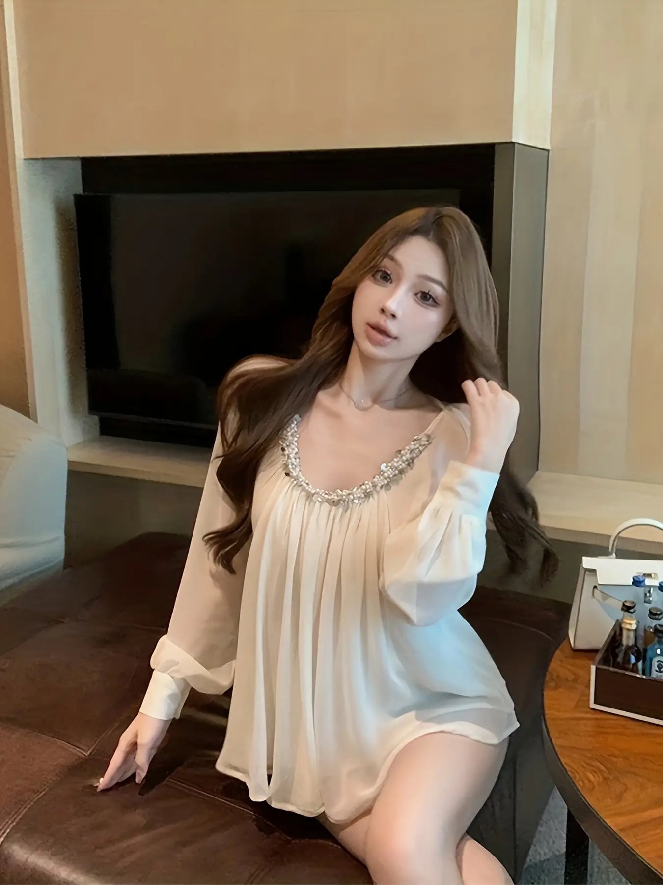 【全店30％OFF引き換え証】重工亮片V??袖雪?衫女装炎節杏色名媛??松??感气?上張り