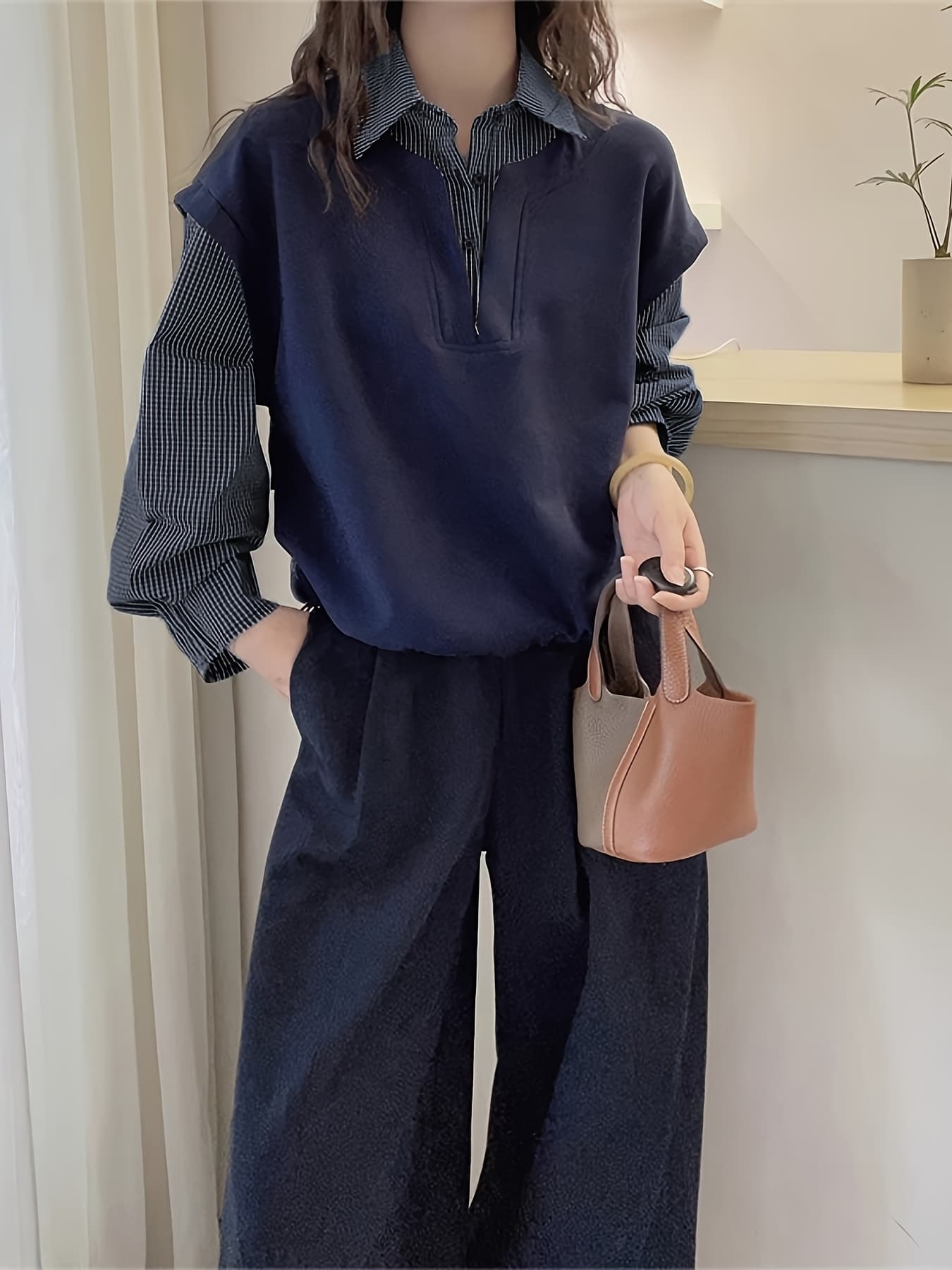 【全店30％OFF引き換え証】【重ね着風】花の冠yd トップス レディース フェイクレイヤード プルオーバー トップ ティーシャツ 縞模様 うつり変わり 襟付き添い人 長袖 上衣 体型押しかぶせる 着痩せ 細押し出し ゆったり 気が大きい大きさ 成年者心地よい 好いたらしいめ