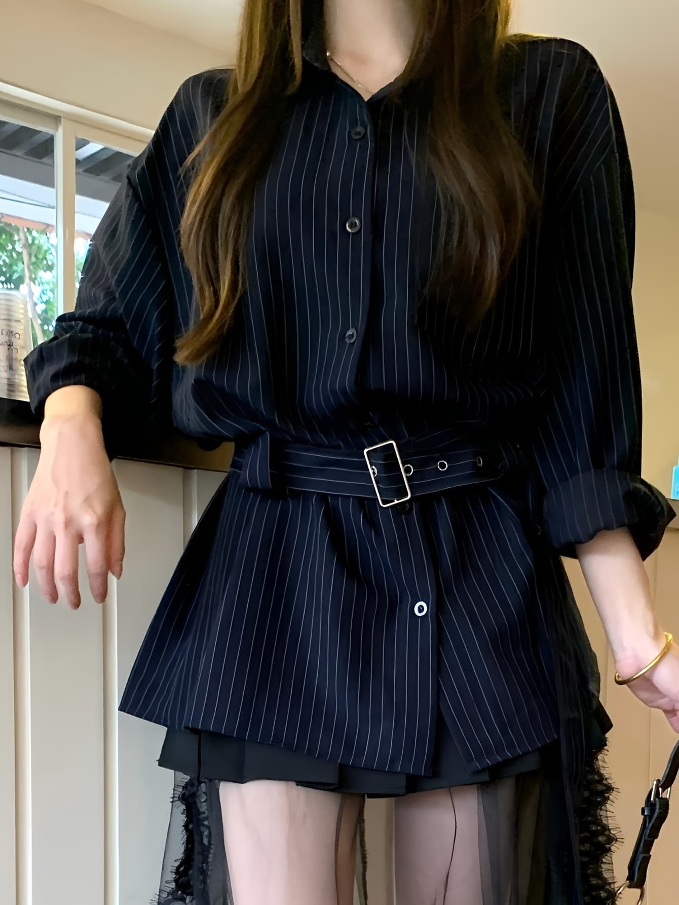 【全店通用25％OFFクーポン】【ベルト付き】ストライプ シャツ レディース 長袖 ブラウス ウエストマーク チュニック ストライプ柄 ピンストライプ トップス 襟付き 前開き ゆったり 大きいサイズ 体型カバー 着痩せ 細見え 落ち感 とろみ素材｜大森麗萱
