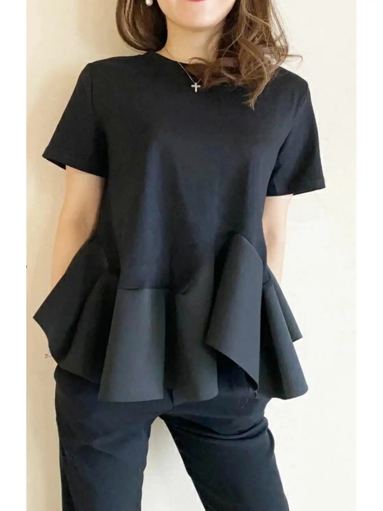 【全店30％OFF引き換え証】【体型押しかぶせる】ペプラム トップ レディース 半袖 カットソー トップス プルオーバー 上衣 裾フラウンス うつり変わり 異原料品 冷やりとした 好いたらしい ティーシャツ たわい無い ゆったり 大きめ 無地 好いたらしいめ 成年者好いたらしい 執務室 通い O