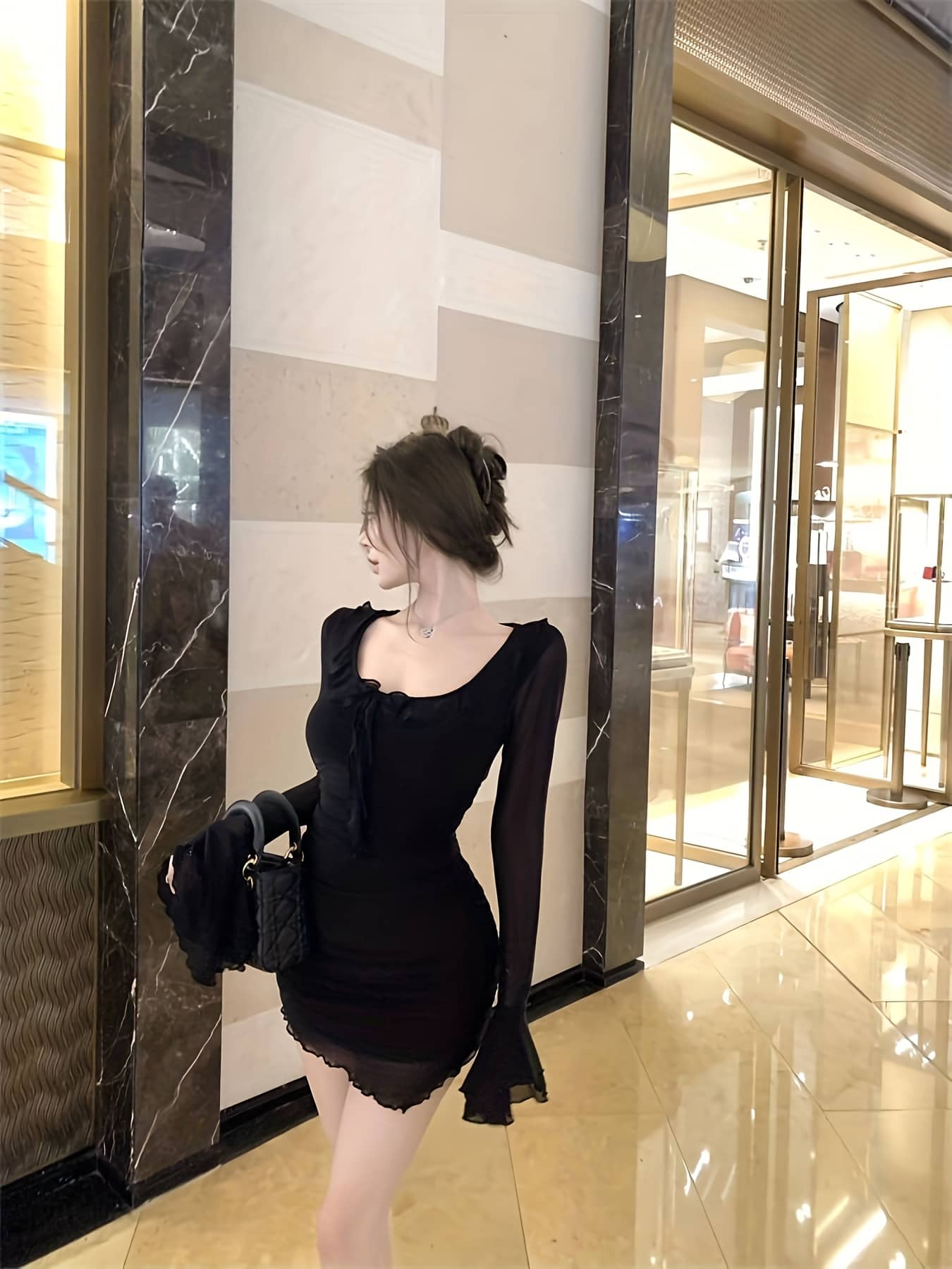 【今日このごろ押さえる、超買得30％OFF引き換え証、2度潮どき皆無】【成年者好いたらしい】衣裳 きつい ミニ チュール シアー 透け感 長袖 フラウンス ギャザー カクテルドレスルー ミニワンピ タイトワンピース 着痩せ 体型取りまかなう 細見せかけ 美脚 脚長 低身の丈 150珊