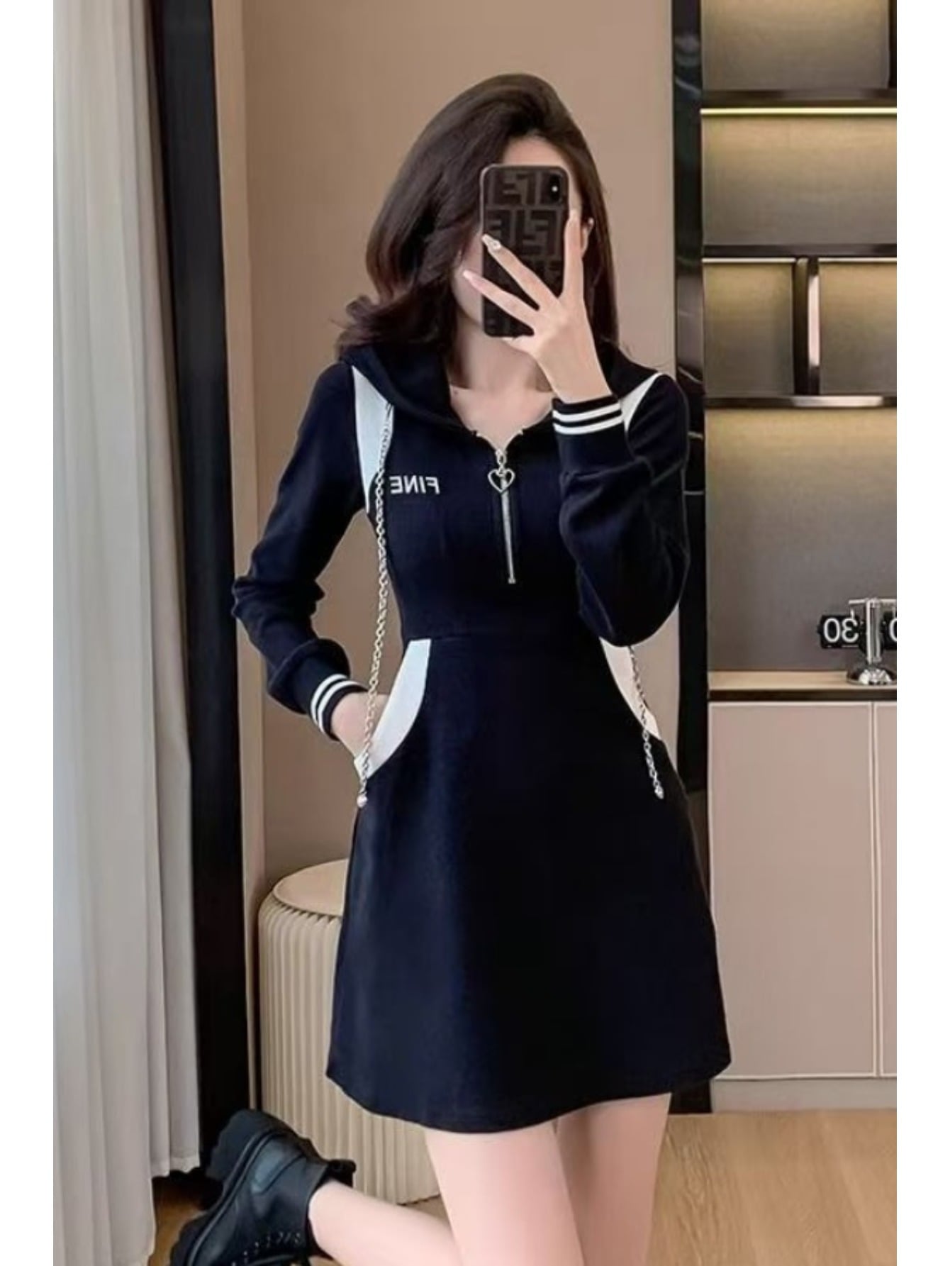 【今日このごろ押さえる、超買得30％OFFクーポン券、2度汐合い絶無】【ハーフジップ】 パーカー衣装 レディース 流汗 ミニ衣装 上着 A伝達ルート 長袖 ボンネット 色彩設計 うつり変わり 伝達ルート入り口・入口 酉の方角目じるし 着痩せ 細押し出し 体型覆いかぶせる 脚長成り行き