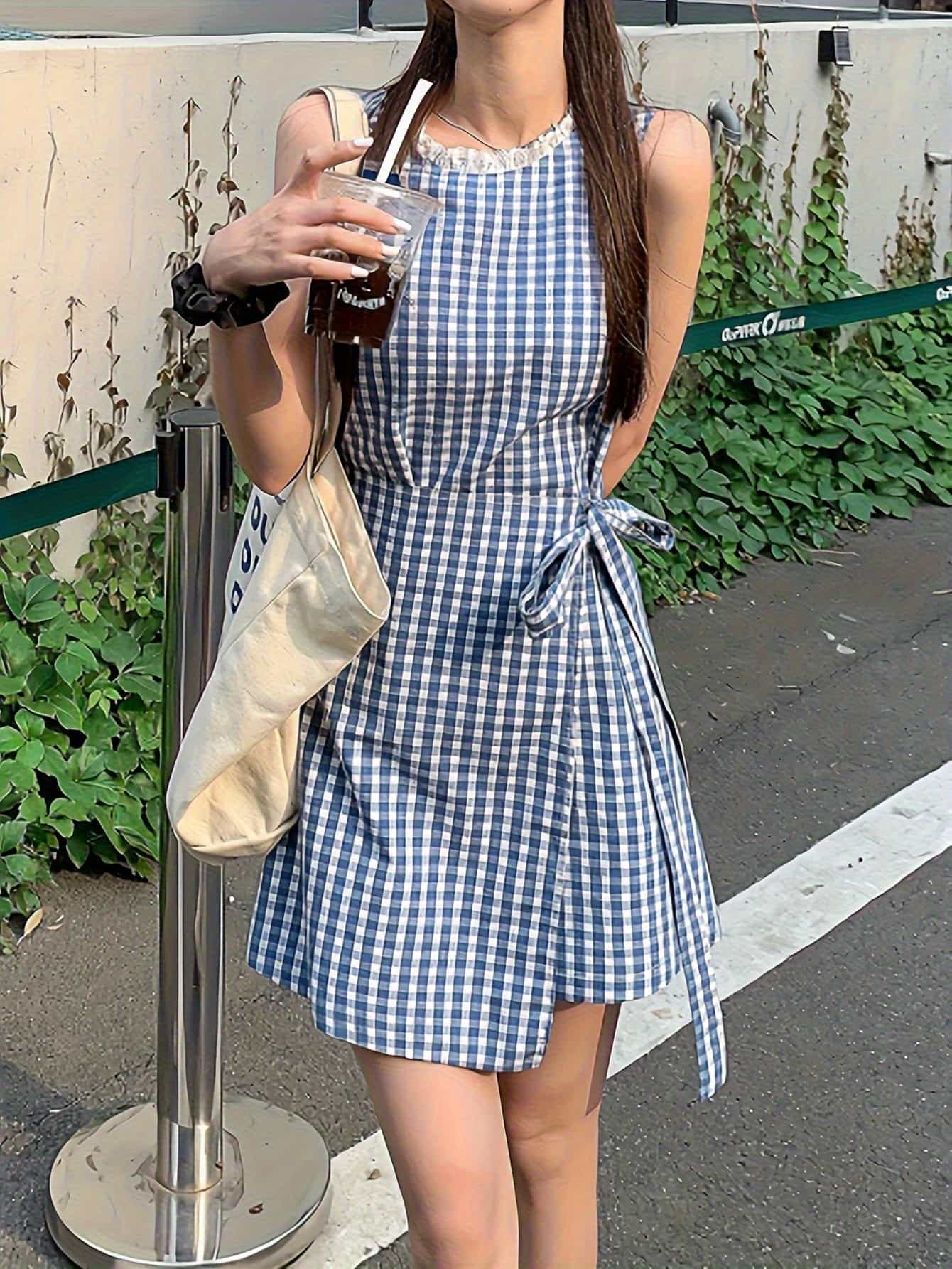 【今日このごろ押さえる、超買得30％OFF引き換え証、2度潮どき皆無】【ギンガム照合のしるし】 ミニ衣裳 レディース ノースリーブ 衣裳 夏 酉の方角シュロの葉 照合のしるし柄 袖なし ミニ丈 遊撃手丈 ワンピ 表着 側面シュロの葉 スピード競技 フレンチ レト