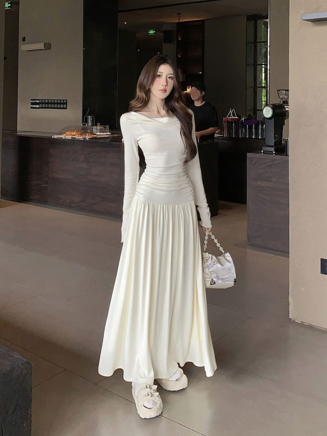 【全店30%OFFクーポンがあり】【美シルエット】 ワンピース ロング 秋 冬 春 きれいめ 長袖 結婚式 二次会 ドレス お呼ばれ マキシワンピ Aライン ウエストマーク シャーリング ギャザー 披露宴 パーティー フォーマル 冠婚葬祭 通勤 オフ|大森麗萱