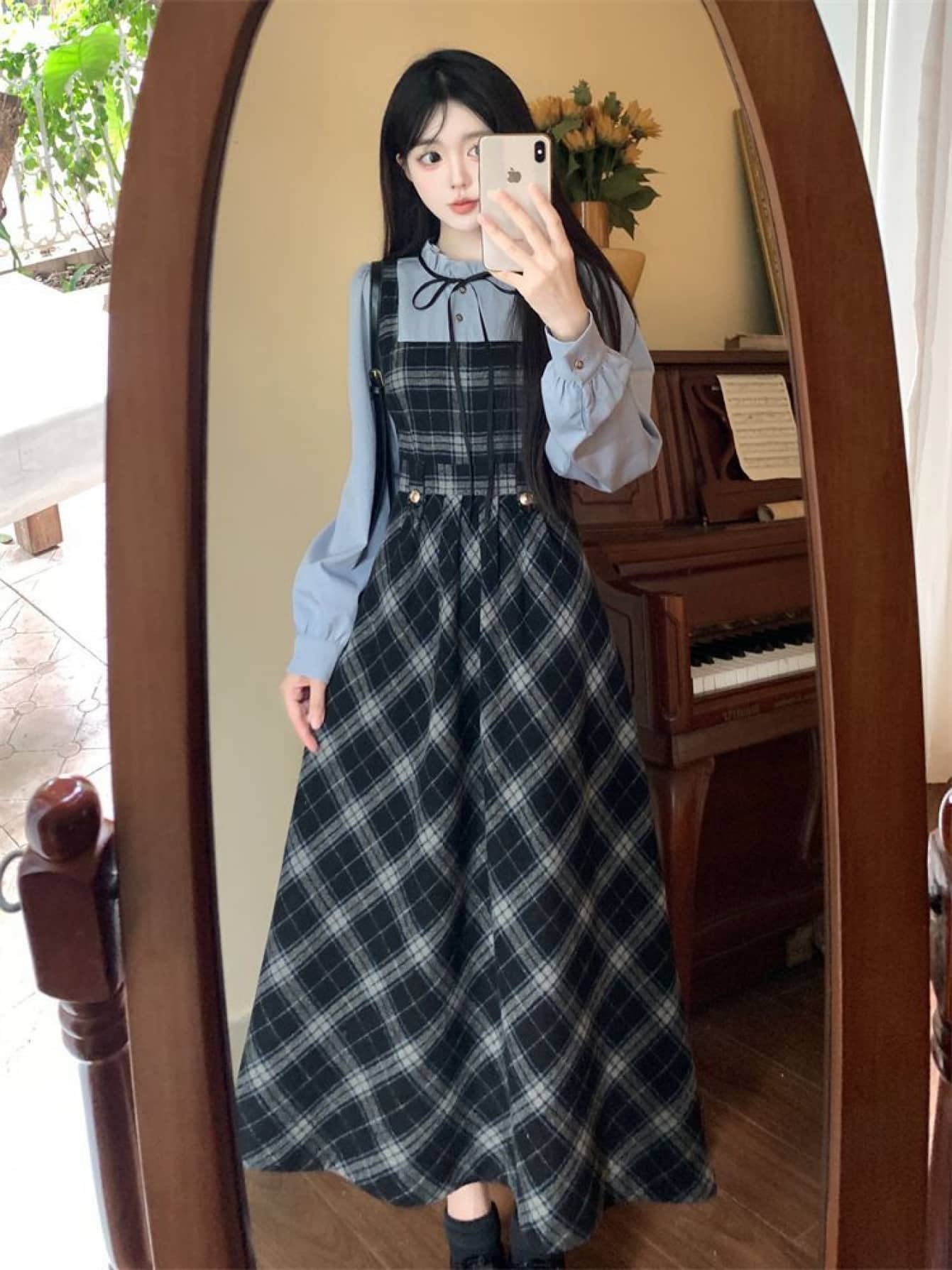 【全店30%OFFクーポンがあり】【1枚で主役級】 ワンピース レディース 重ね着風 フェイクレイヤード チェック柄 ロングワンピース 長袖 リボンタイ ボリューム袖 ハイウエスト ボタン Aライン ロング丈 ミモレ丈 マキシ丈 膝下 ゆったり 体型|大森麗萱