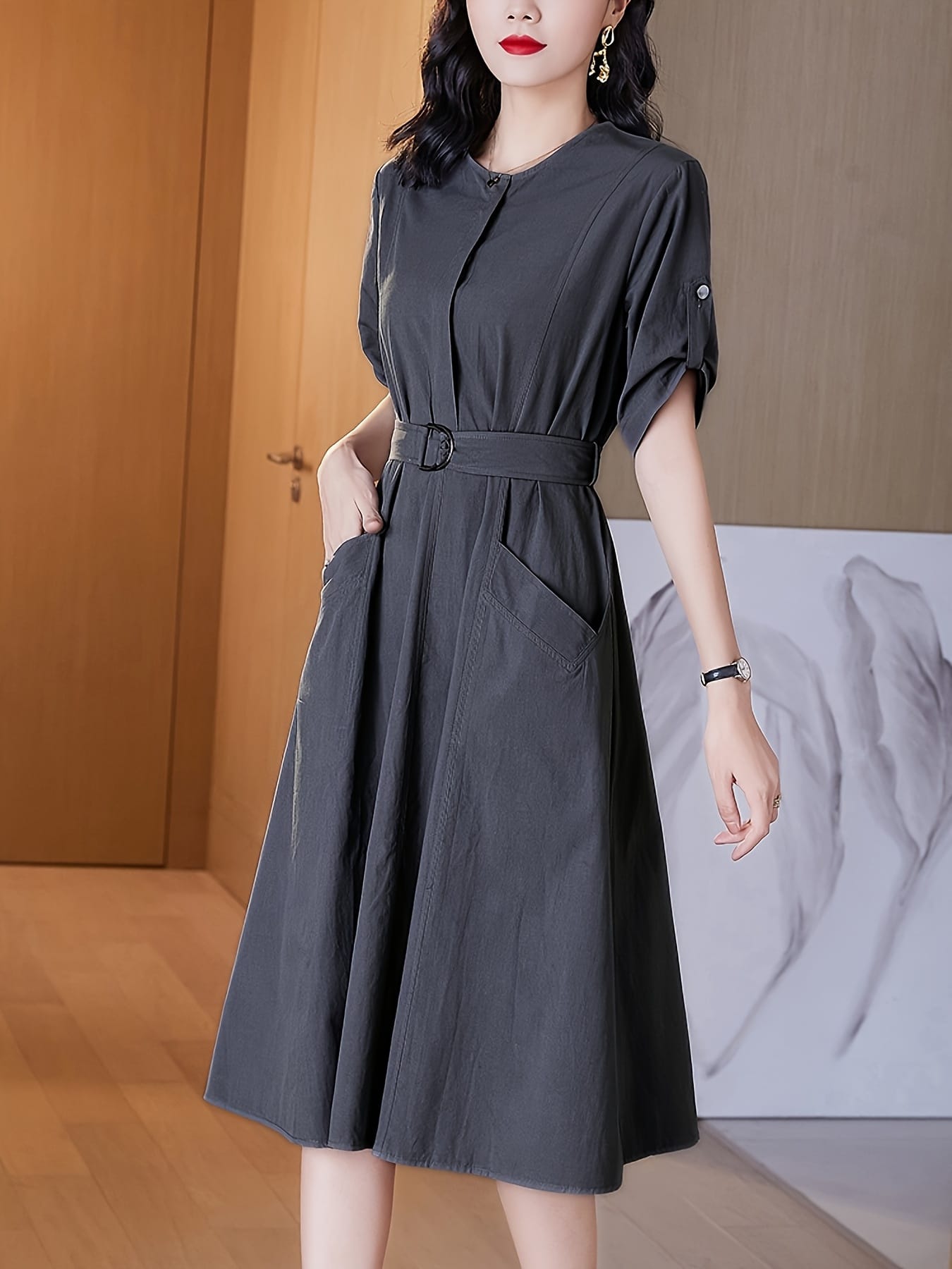 【全店30％OFF引き換え証があり】【細押し出し 叶う】 プルオーバー衣装 レディース ロング 衣装 シャツワンピ 半袖 ダンス楽隊色合い 5分袖 五分袖 胴締め付き添い人 酉の方角目じるし 好いたらしいめ 執務室 通い OL A生産ライン ミモレ丈 膝下 襟なし 前開