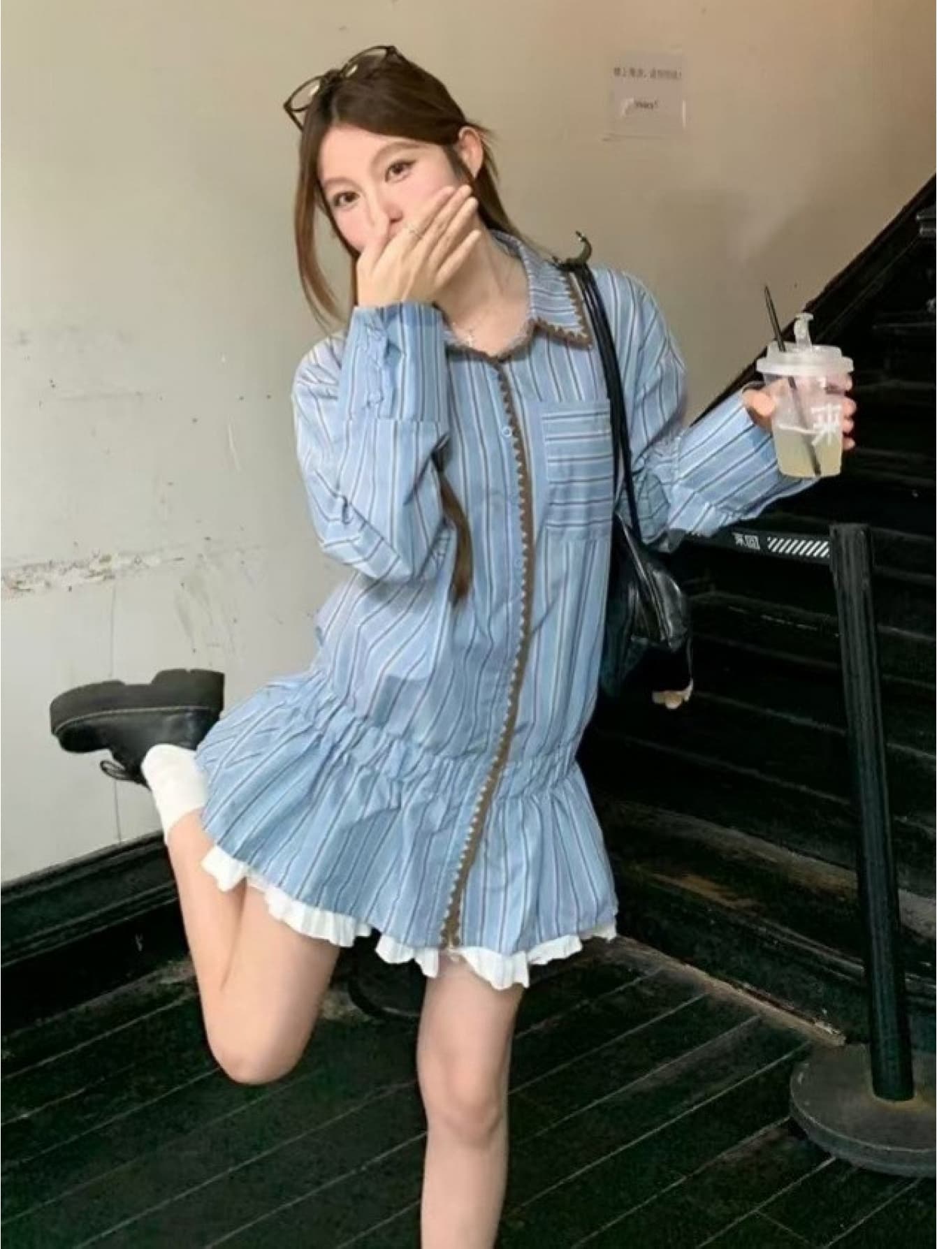 【全店通用25%OFFクーポン】【大人可愛い】シャツワンピース ストライプ レディース ミニワンピース 長袖 襟付き シャツワンピ ワンピース 縦縞 ウエストゴム 切り替え フリル チュニック 体型カバー 着痩せ 細見え 楽ちん ゆったり カジュアル|大森麗萱