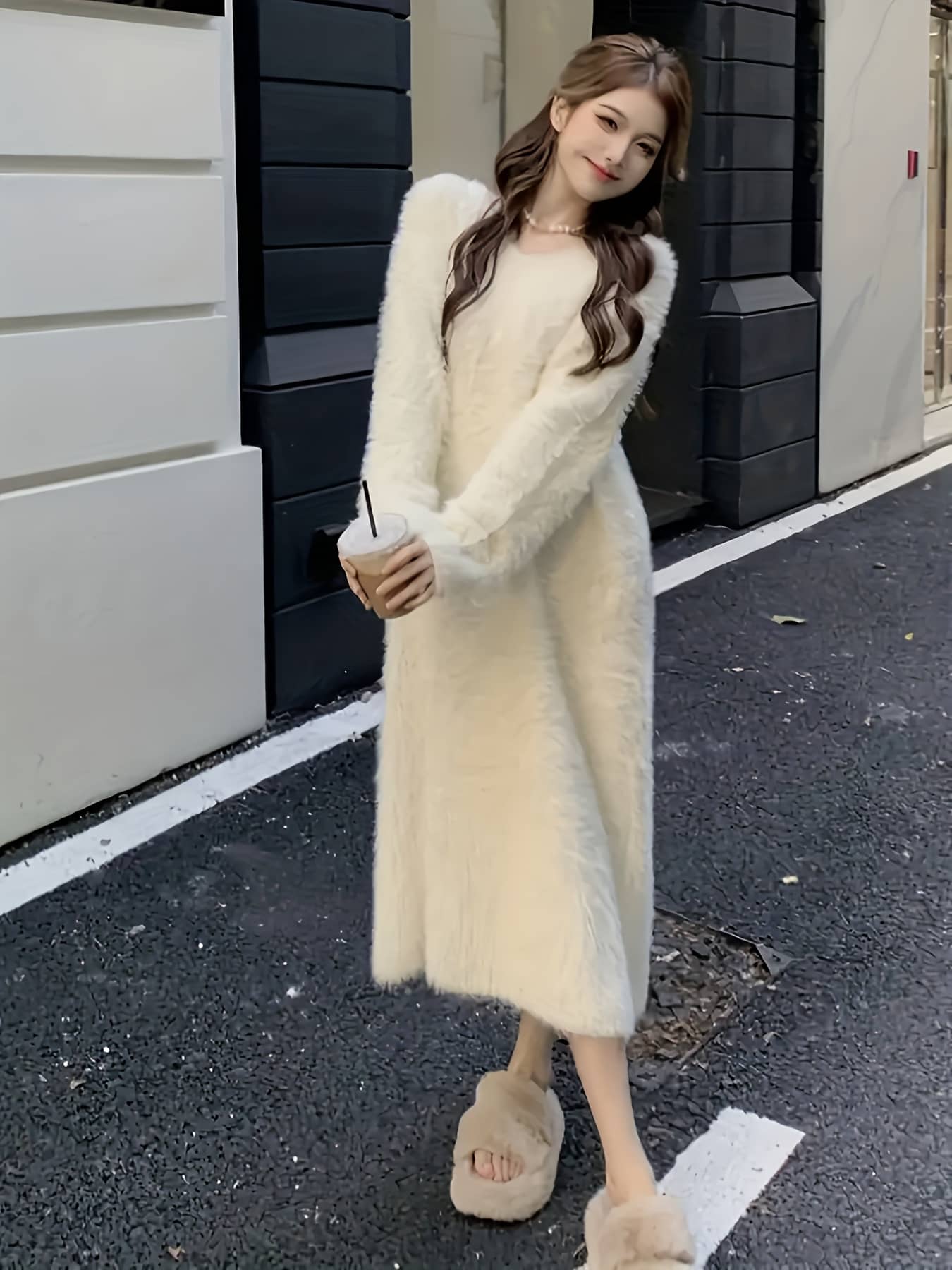 【全店30％OFF引き換え証】シャギーワンピース ロング衣装 レディース 秋 冬 朦々たる もこもこ A生産ライン 長袖 防寒 生あたたかい マキシ衣装 ワンピ フェイクファー風 ふわふわ 膝下 ロング丈 上衣 ゆったり 大きめ 体型押しかぶせる 着痩せ