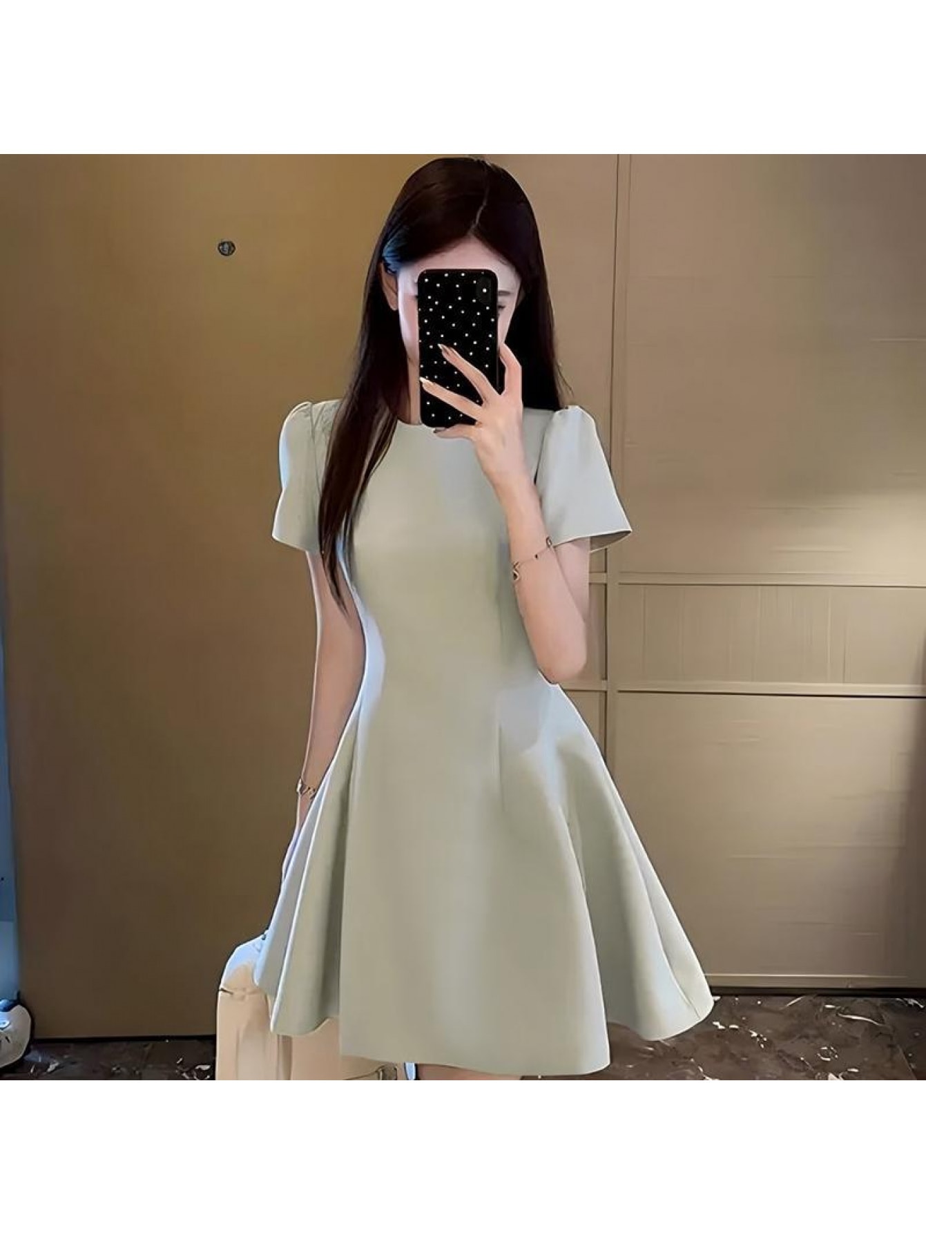 【全店30％OFF引き換え証】【着痩せ】衣装 レディース 半袖 A生産ライン ミニ丈 ワンピ 上衣 労働者の一団のど首 音の大きさ袖 御機嫌酉の方角 体型押しかぶせる 脚長 細押し出し 二の腕押しかぶせる 春 夏 無地 好いたらしいめ 成年者好いたらしい 女子らしい 雅びやか オ