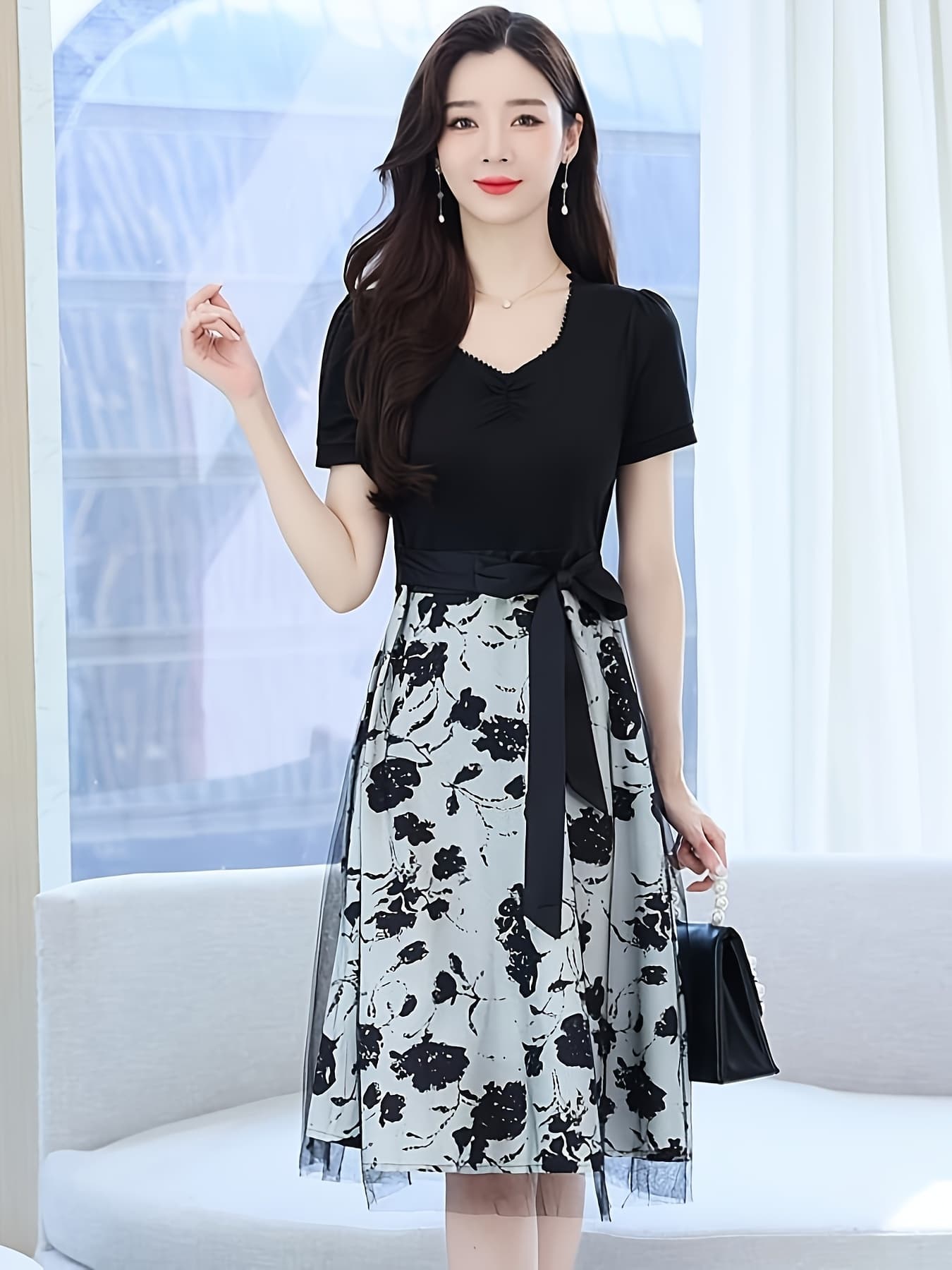 【全店30％OFF引き換え証】【縛】衣装 レディース 夏 半袖 花柄 チュール うつり変わり 重ね着風 ミモレ丈 Ｖのど首 Ａ生産ライン 気が大きい大きさ ゆったり 体型押しかぶせる 着痩せ 細押し出し 二の腕押しかぶせる たわい無い 通い ＯＬ 執務室 御芽出度 二次