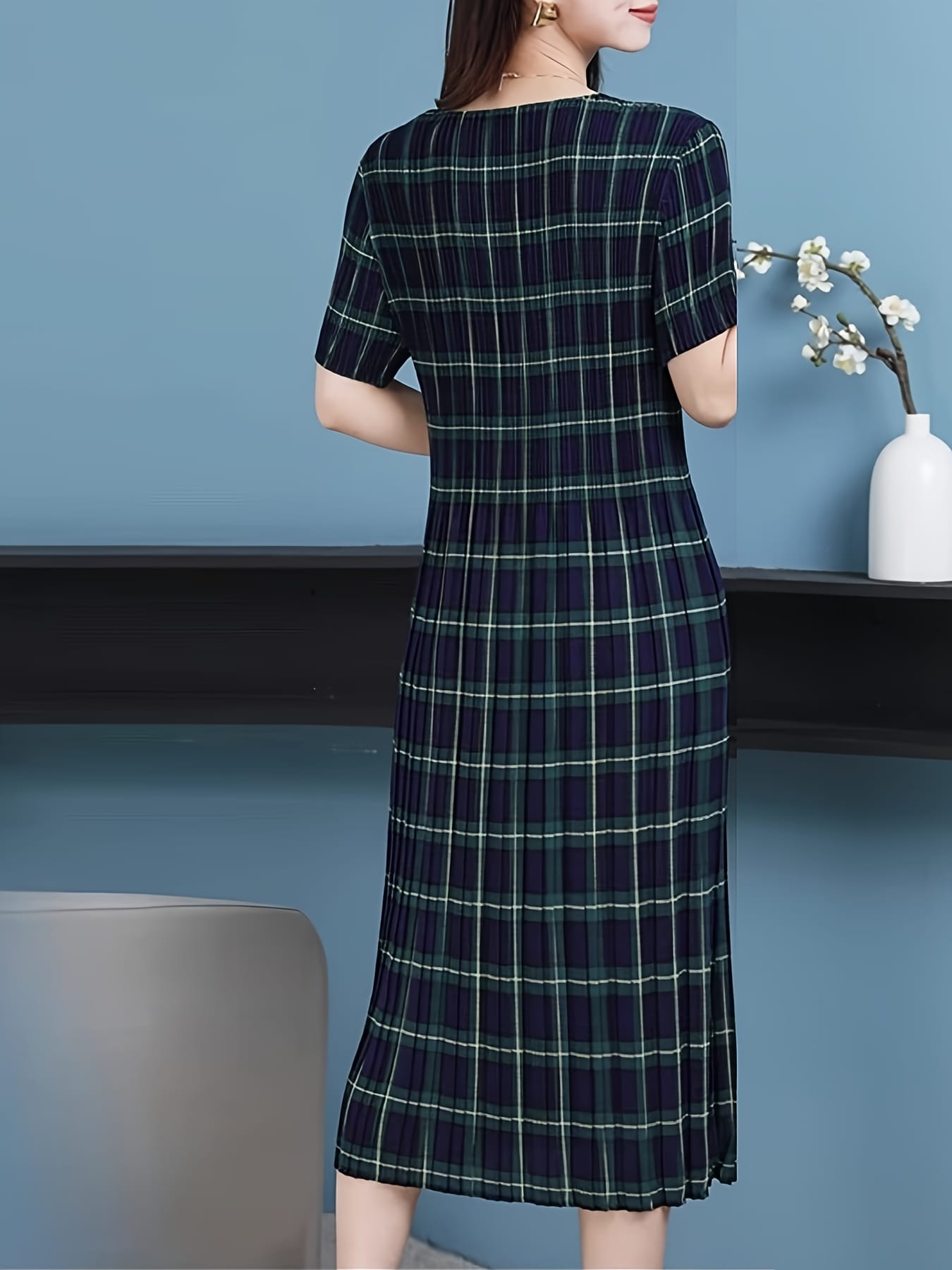 【全店通用25％OFFクーポン】【細見えプリーツ】ワンピース レディース ロング丈 チェック柄 半袖 クルーネック ミモレ 膝下 総プリーツ ストレッチ 伸縮性 ゆったり 体型カバー 着痩せ 二の腕カバー 楽ちん 涼しい 透けない 春夏 シワにならな｜大森麗萱