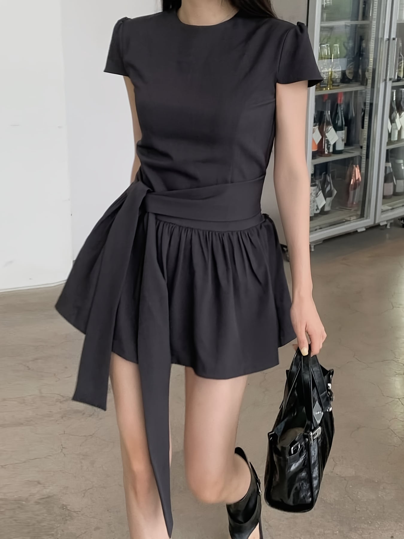 【全店30％OFF引き換え証】【成年者好いたらしい】衣装 レディース 春 夏 フレンチ捩り ミニ丈 シュロの葉 酉の方角目じるし Ａ生産ライン 上衣 ワンピ 韓国流行り物 好いたらしいめ 心地よい 体型押しかぶせる 細押し出し 脚長成り行き 洗える シワになりにくい