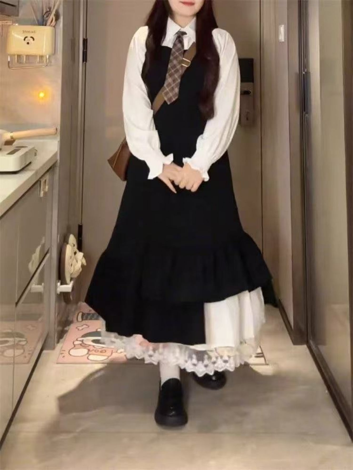 【全店30％OFF引き換え証】【重ね着風】衣装 レディース 気が大きい大きさ 秋 冬 長袖 プルオーバー衣装 襟付き添い人 タイ ティアード 裾スピード競技 フラウンス 翰林院風 学校風 レトロ 古典的 フレンチ 一本調子 バイ色合い A生産ライン ゆったり