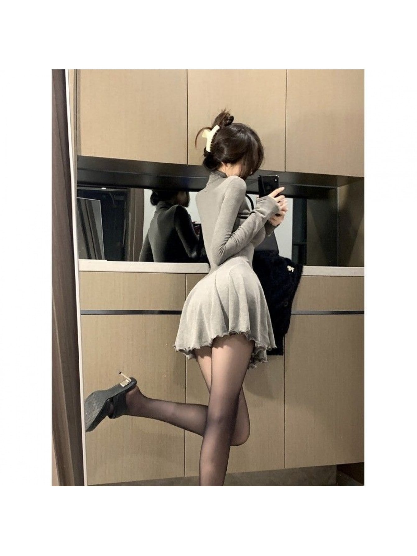 【全店30％OFF引き換え証】【着痩せ】衣装 長袖 ミニ丈 タートルネック ハイネック 上衣 Ａ生産ライン 裾拡がり きつい か細い インナーワンピ 韓国 レディース 成年者好いたらしい 艶っぽい 会う約束 うしろ帯会 寄りあい 二次会 春 秋 冬 無地